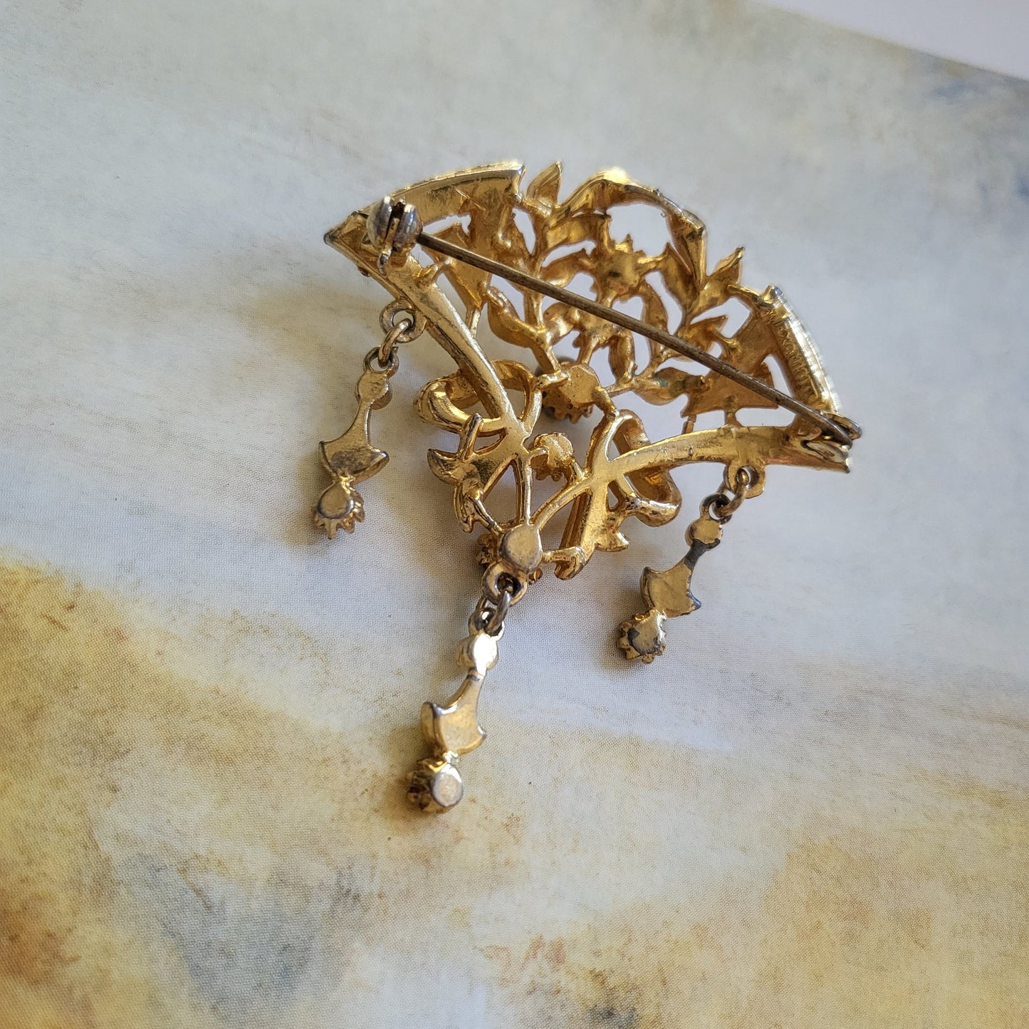 Brooch - Exquisite Turquoise Pearl and Purple Crystals Ornate Fan Brooch