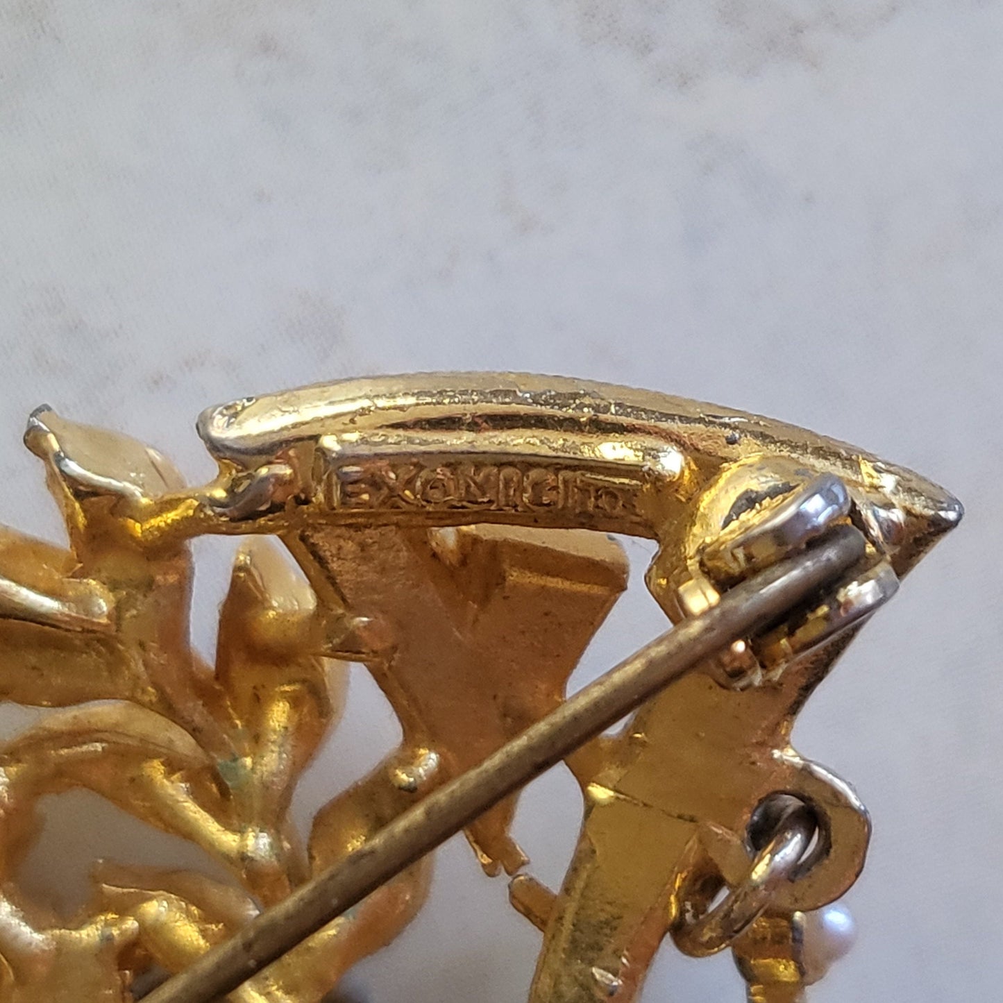 Brooch - Exquisite Turquoise Pearl and Purple Crystals Ornate Fan Brooch