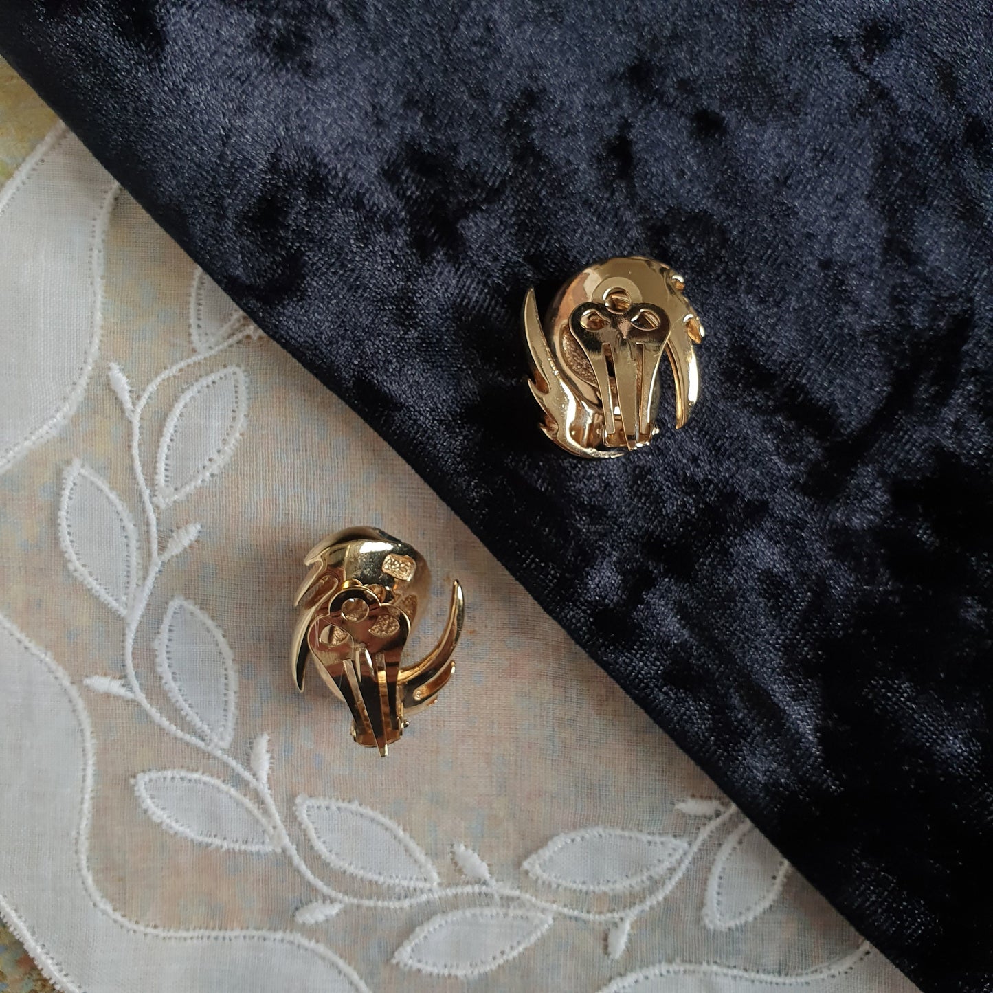 Clip on - Attwood and Sawyer Blue and Clear Crystals Swirl Clip On Earrings