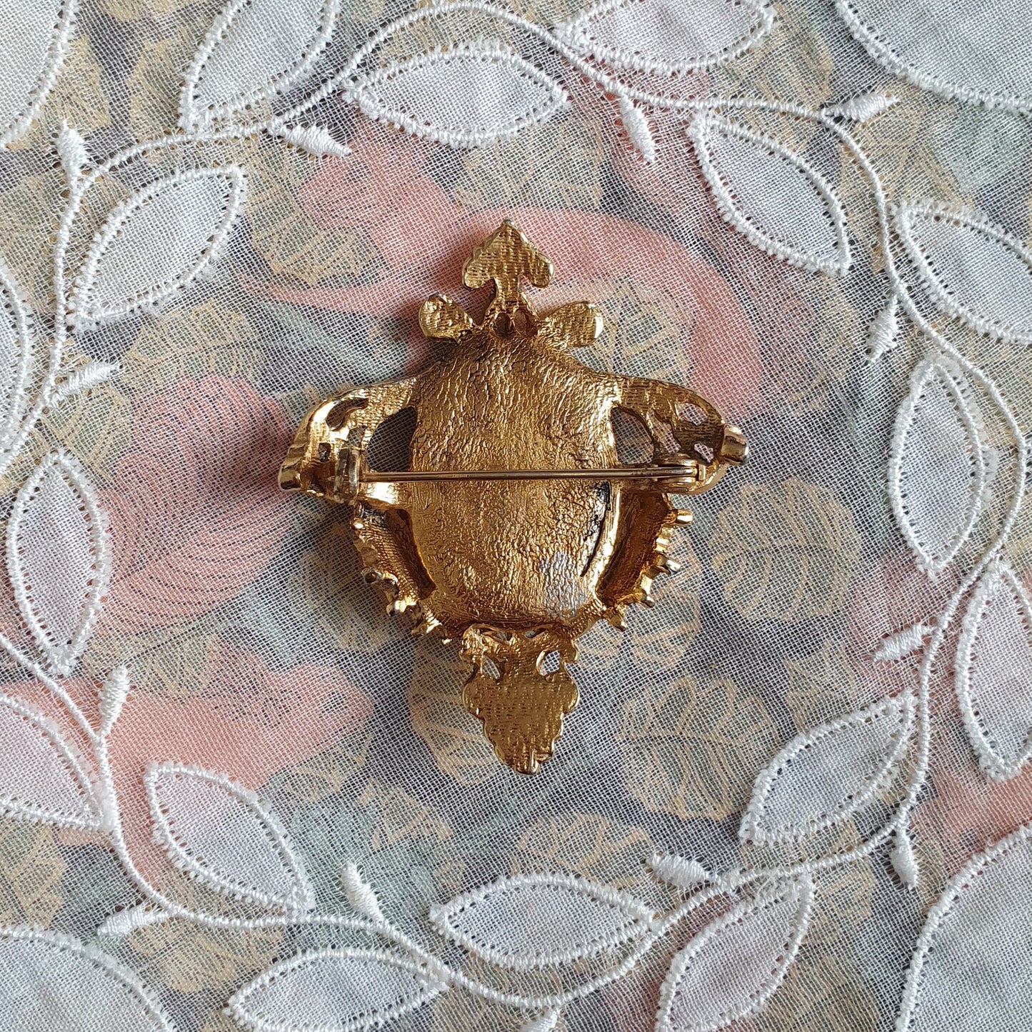 Brooch - Green Agate Cluster Ornate Brooch