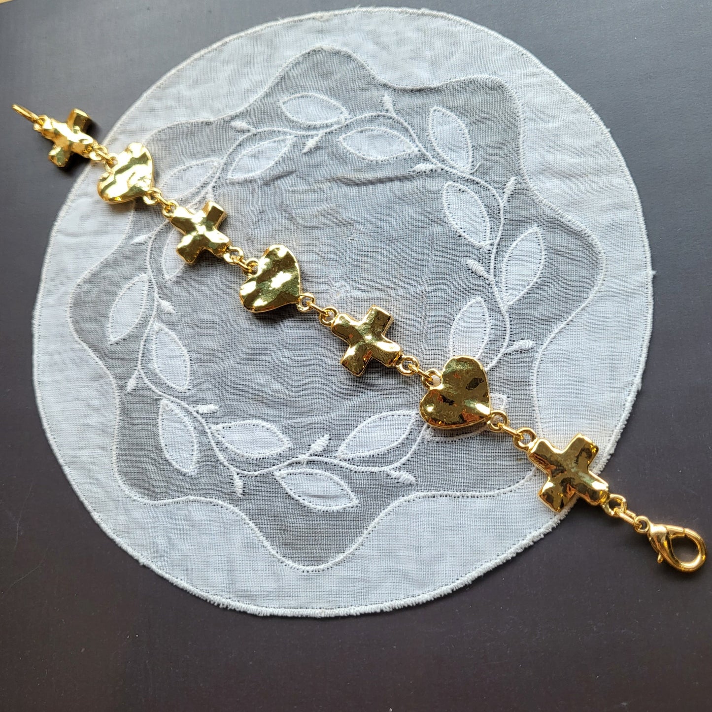 Bracelet - Gold Hearts and Crosses Link Bracelet