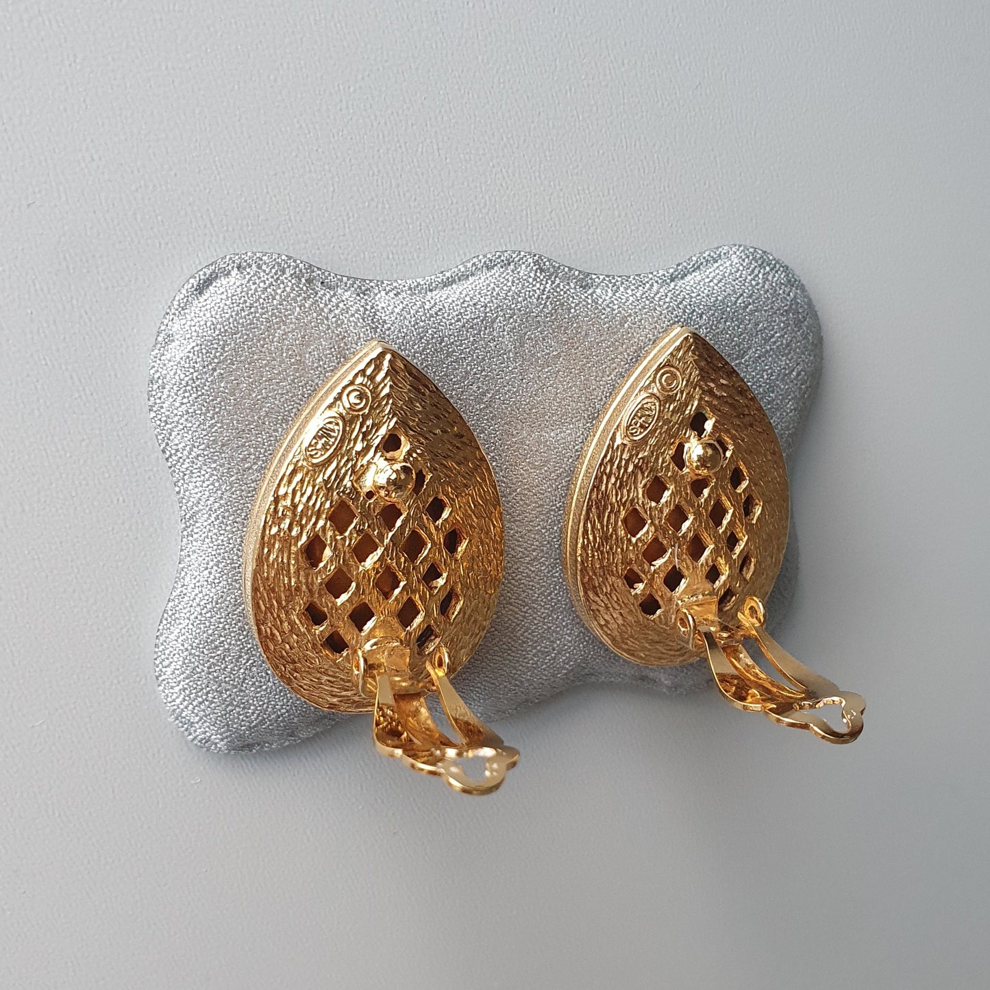 Clip on - Sphinx Big Crystal Clip on Earrings