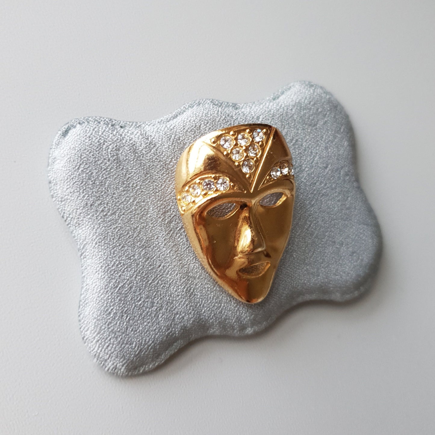 Brooch - Sphinx Gold Crystal Mask Brooch
