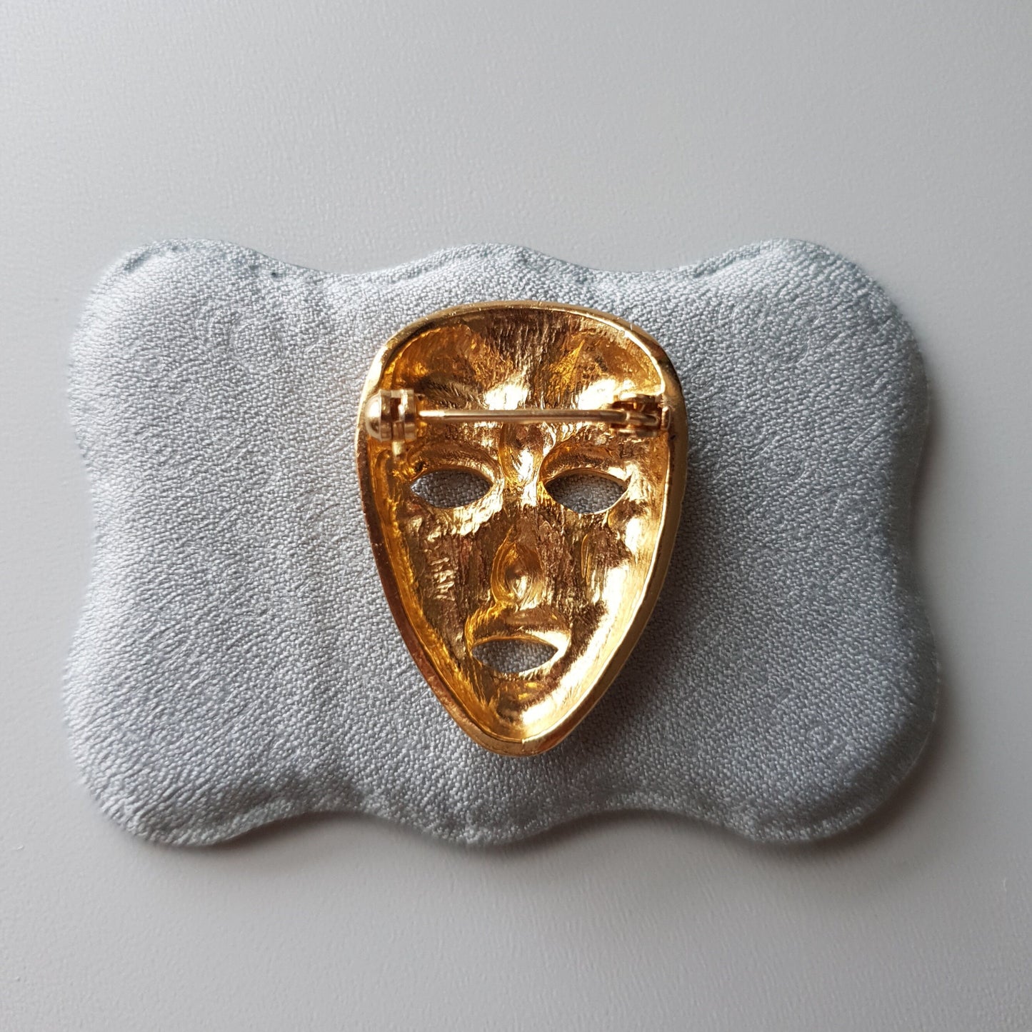 Brooch - Sphinx Gold Crystal Mask Brooch