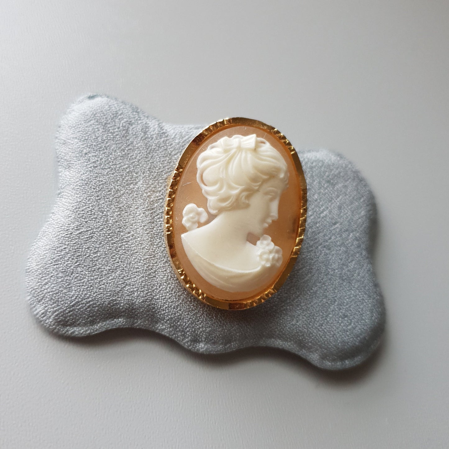 Brooch - Sphinx Oval Cameo Brooch