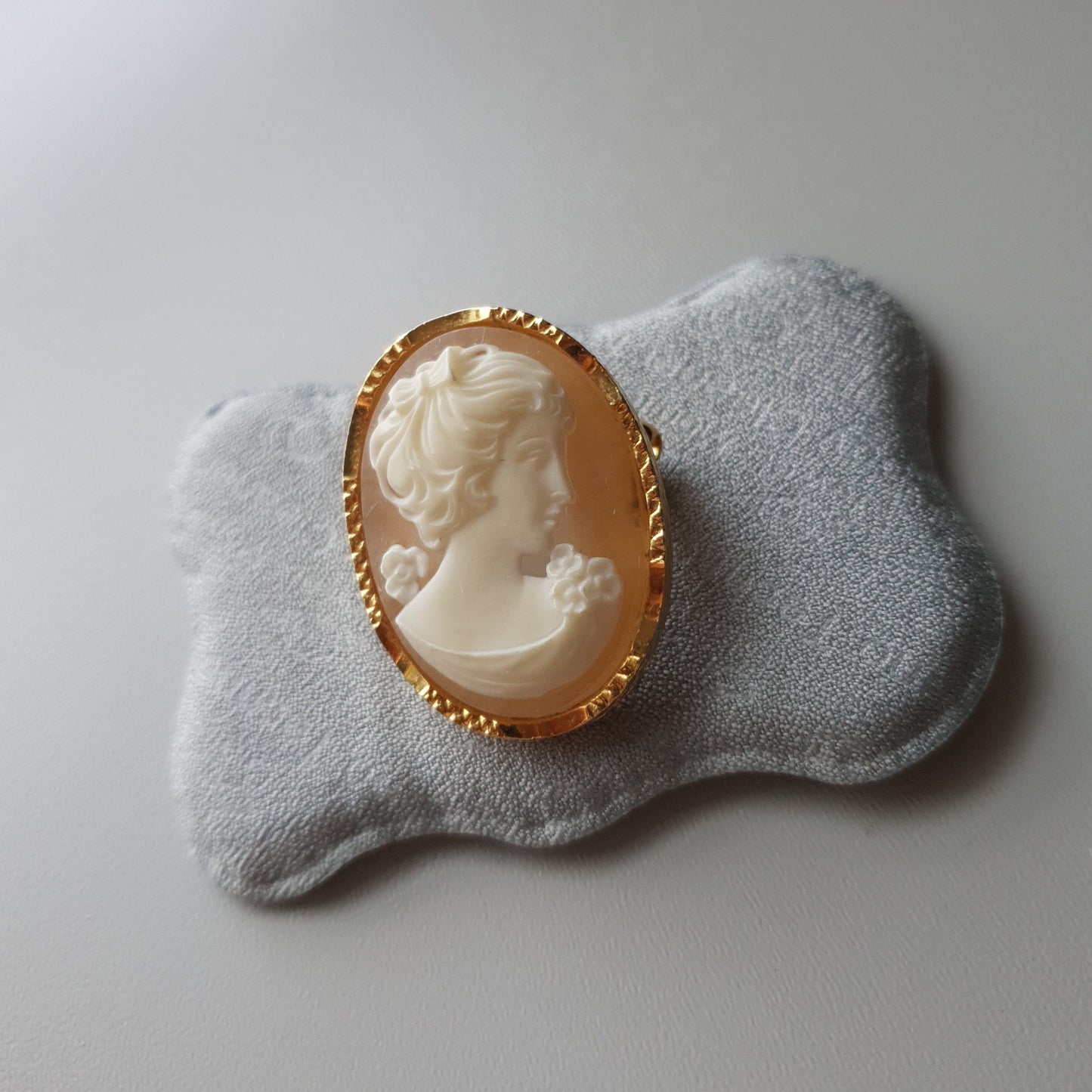 Brooch - Sphinx Oval Cameo Brooch