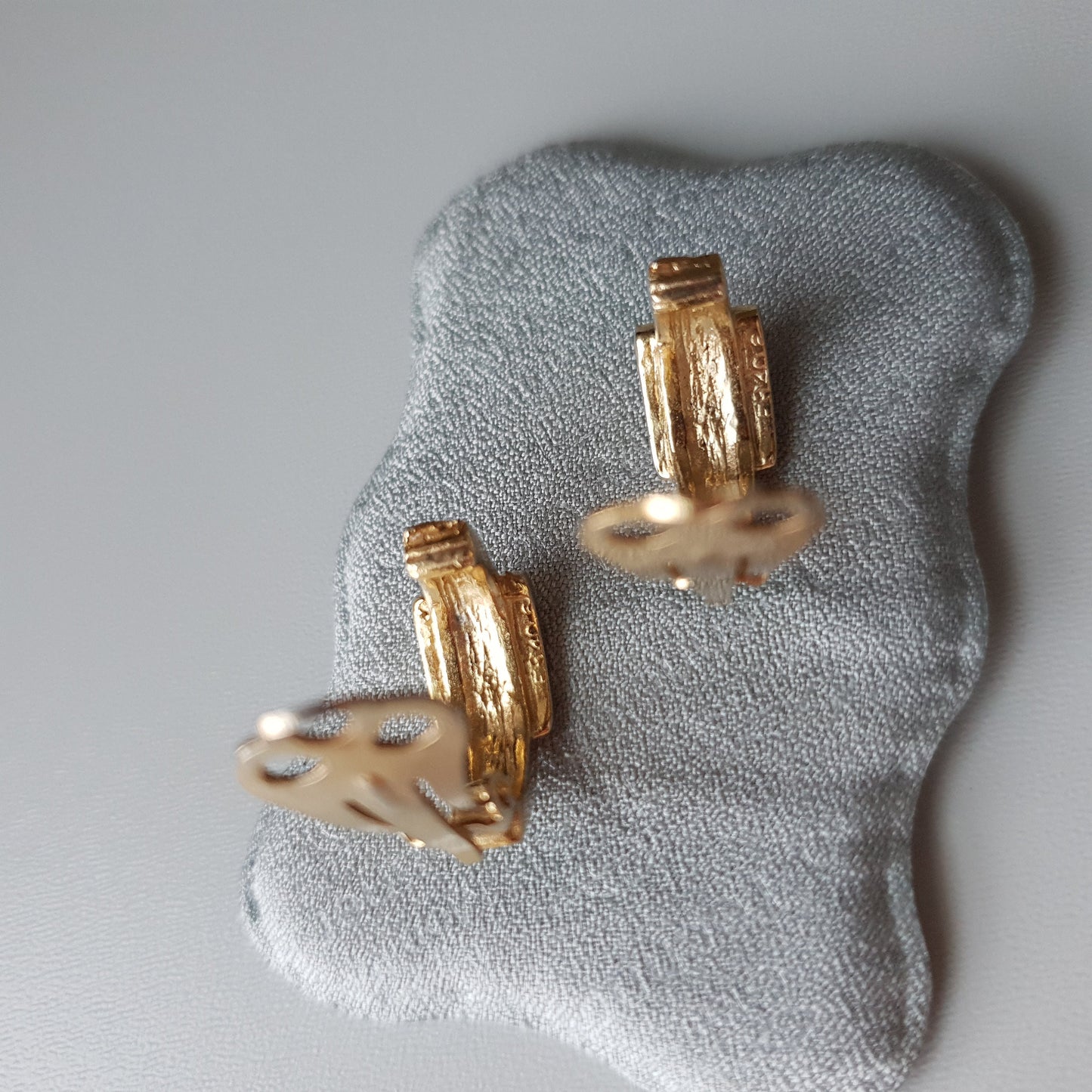 Clip on - Sphinx Green and Blue Enamel Belt Clip on Earrings