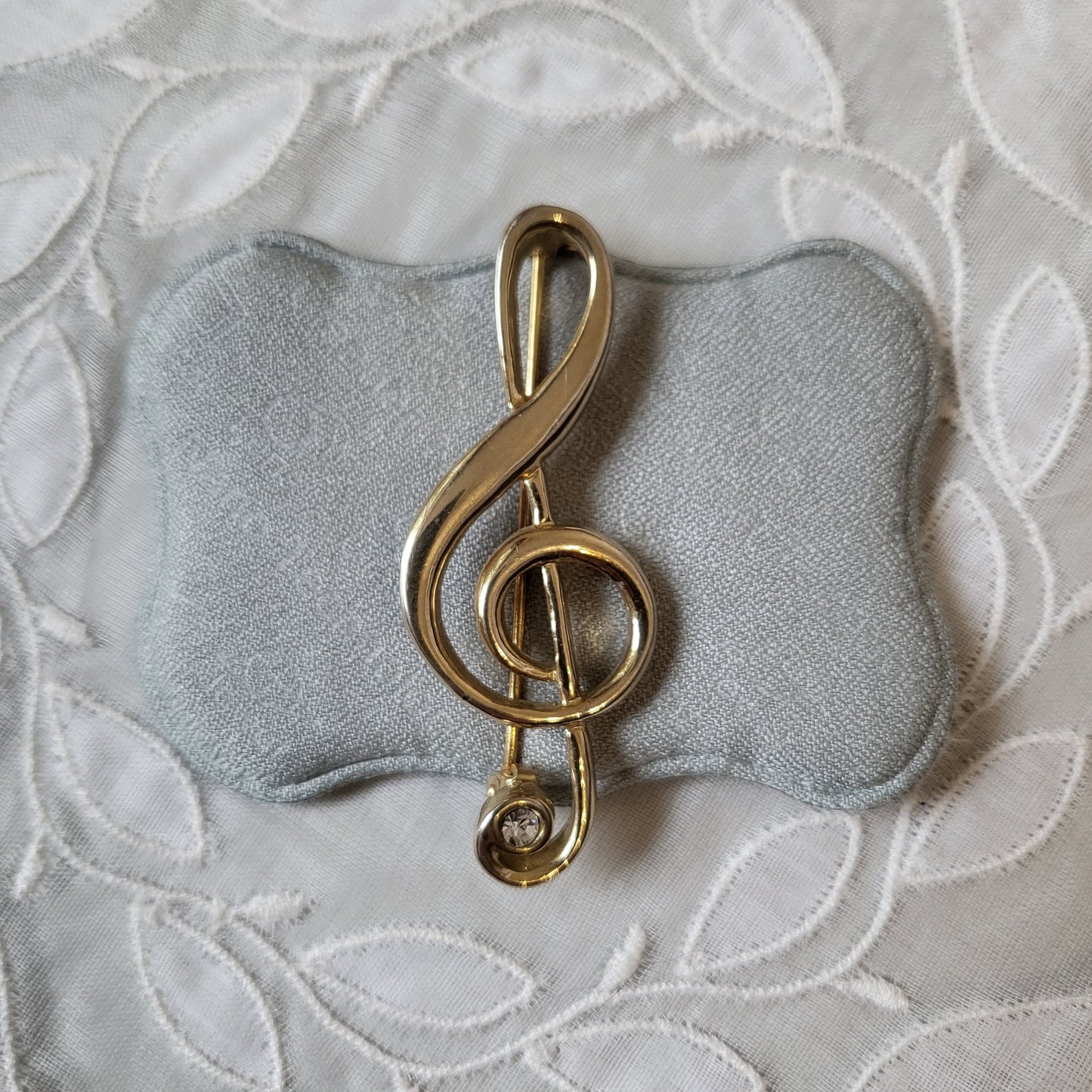 Brooch - Crystal Accented Treble Clef Brooch