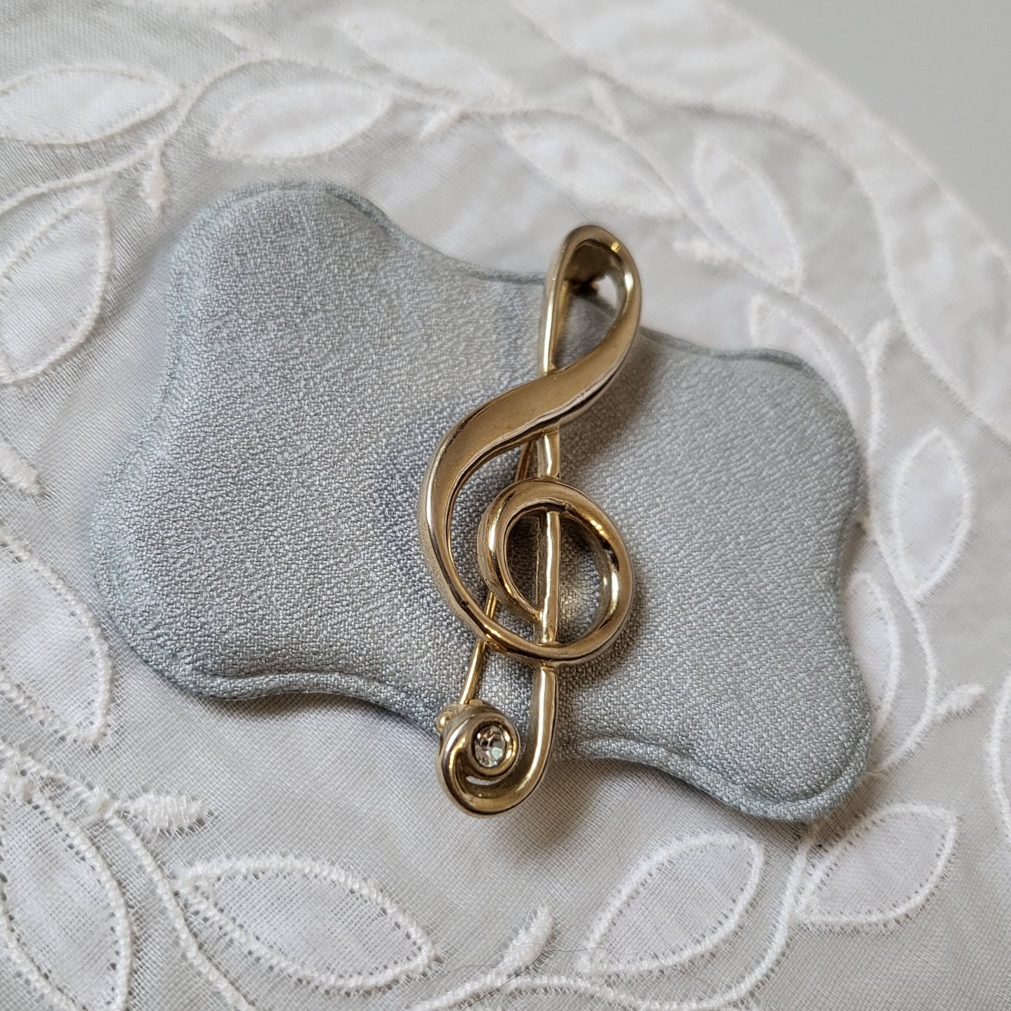 Brooch - Crystal Accented Treble Clef Brooch