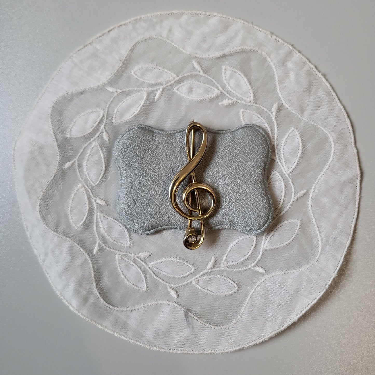 Brooch - Crystal Accented Treble Clef Brooch