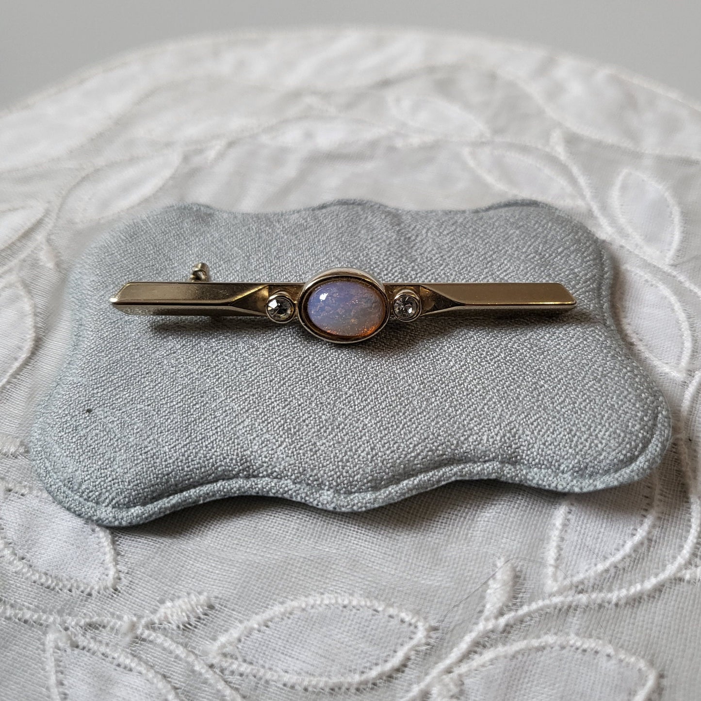 Brooch - Avon Pink Opaline Bar Brooch