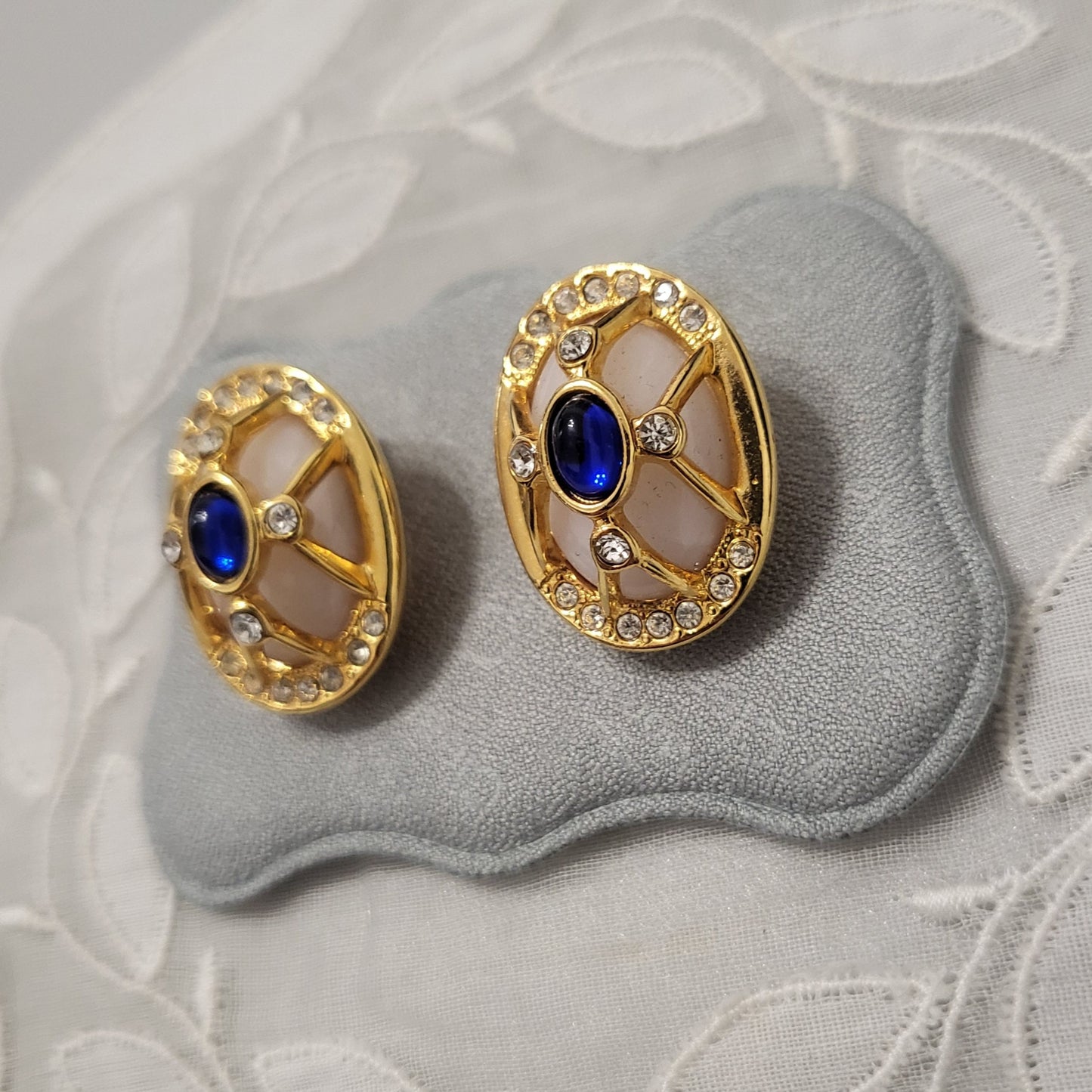 Clip on - Vintage Blue and White Cabochon Lattice Clip On Earrings