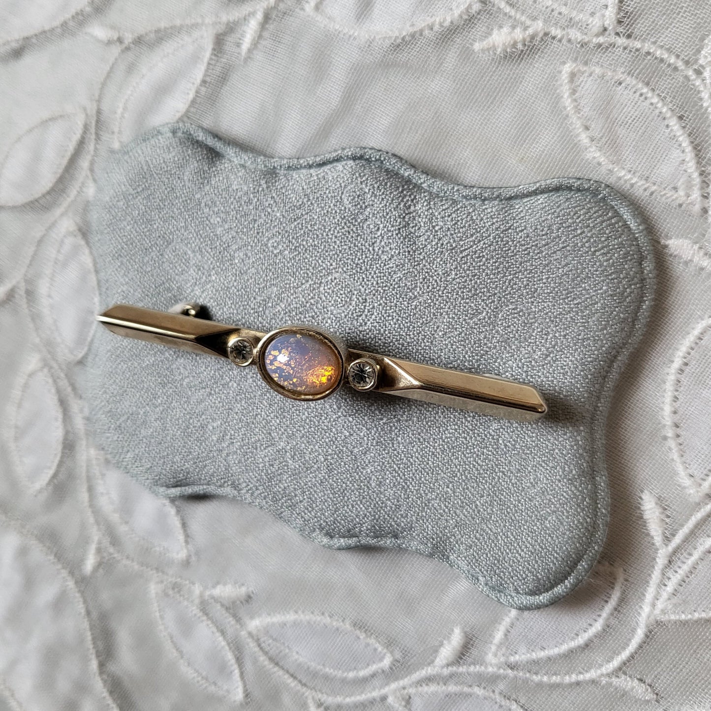 Brooch - Avon Pink Opaline Bar Brooch