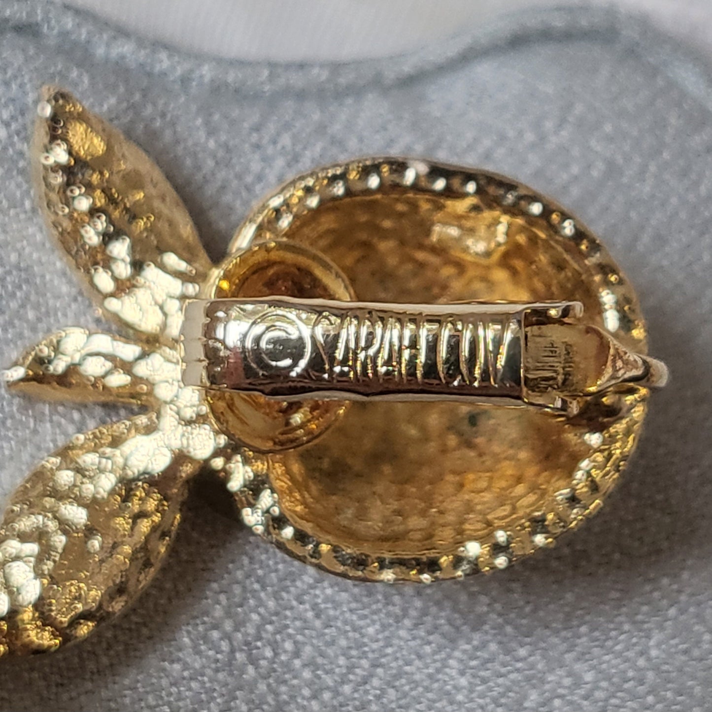 Clip on - Sarah Coventry Gold Apple Clip on Earrings