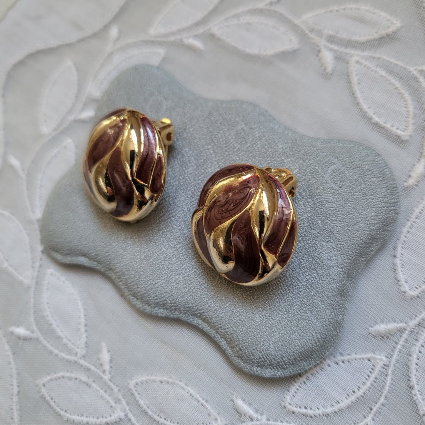 Clip on - Red Brown Enamel Round Clip On Earrings