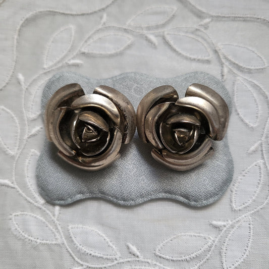 Clip on - Silver Metal Rose Clip On Earrings