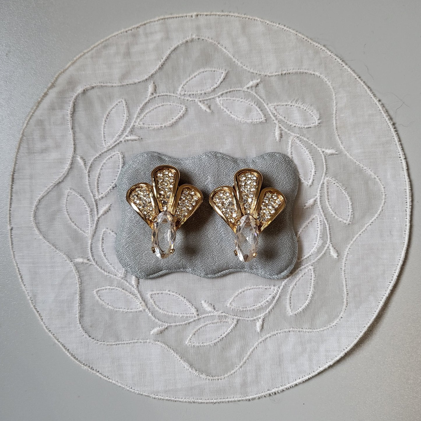 Clip on - Crystal Feather Fan Shaped Clip On Earrings