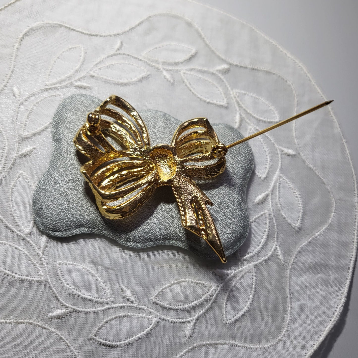 Brooch - Gold Crystal Bow Brooch