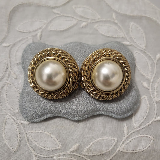 Clip on - Big Pearl with Chain Dome Clip on Earrings