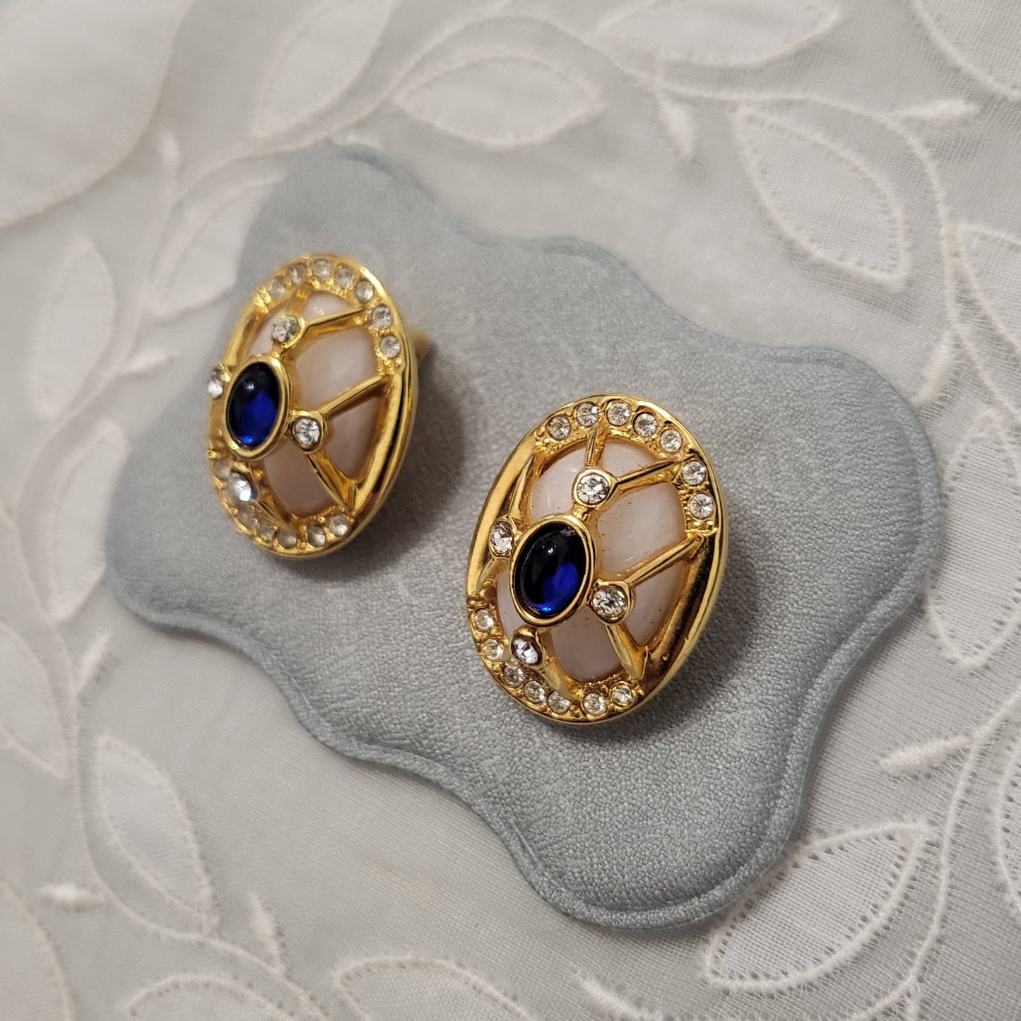 Clip on - Vintage Blue and White Cabochon Lattice Clip On Earrings