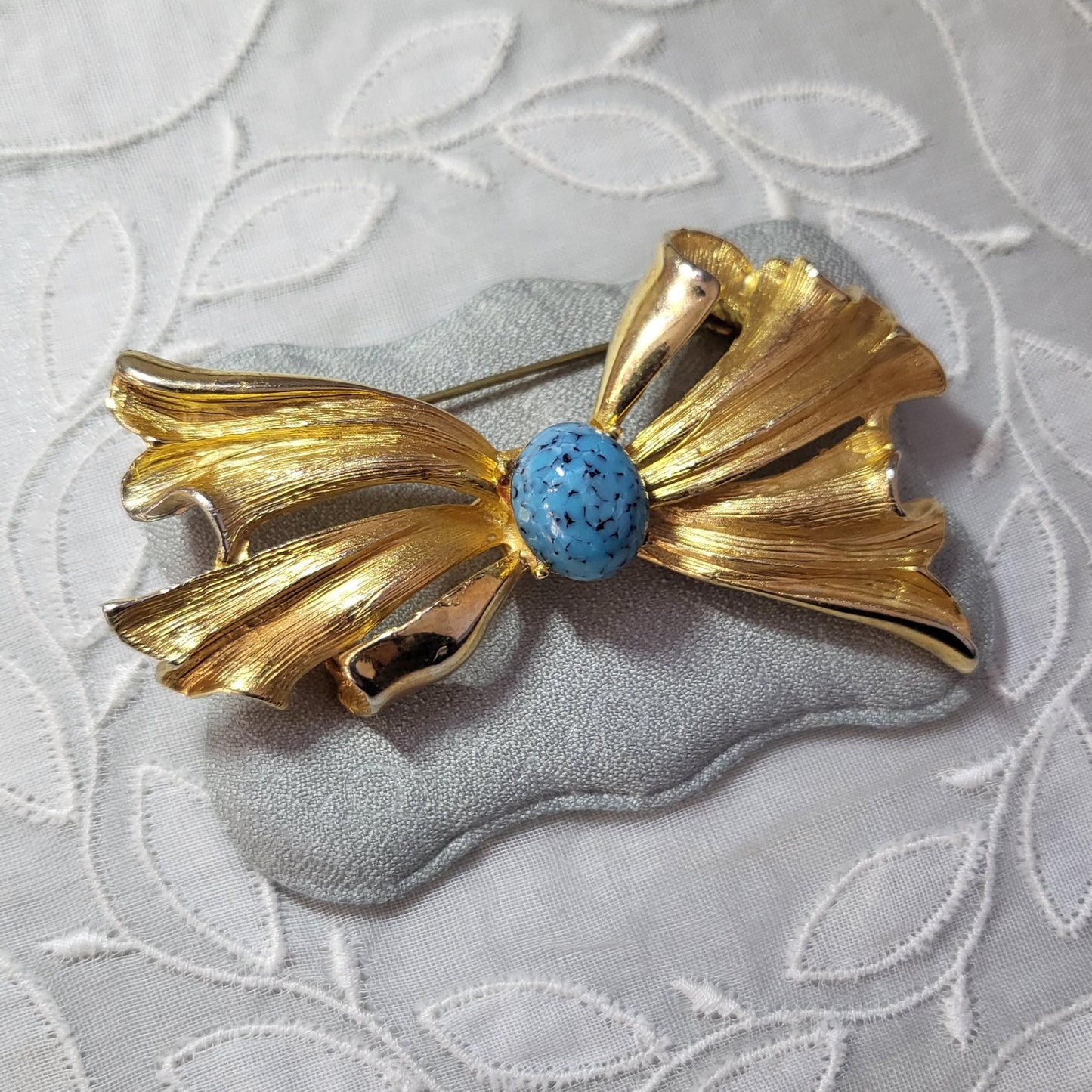 Brooch - Hollywood Turquoise Bow Brooch