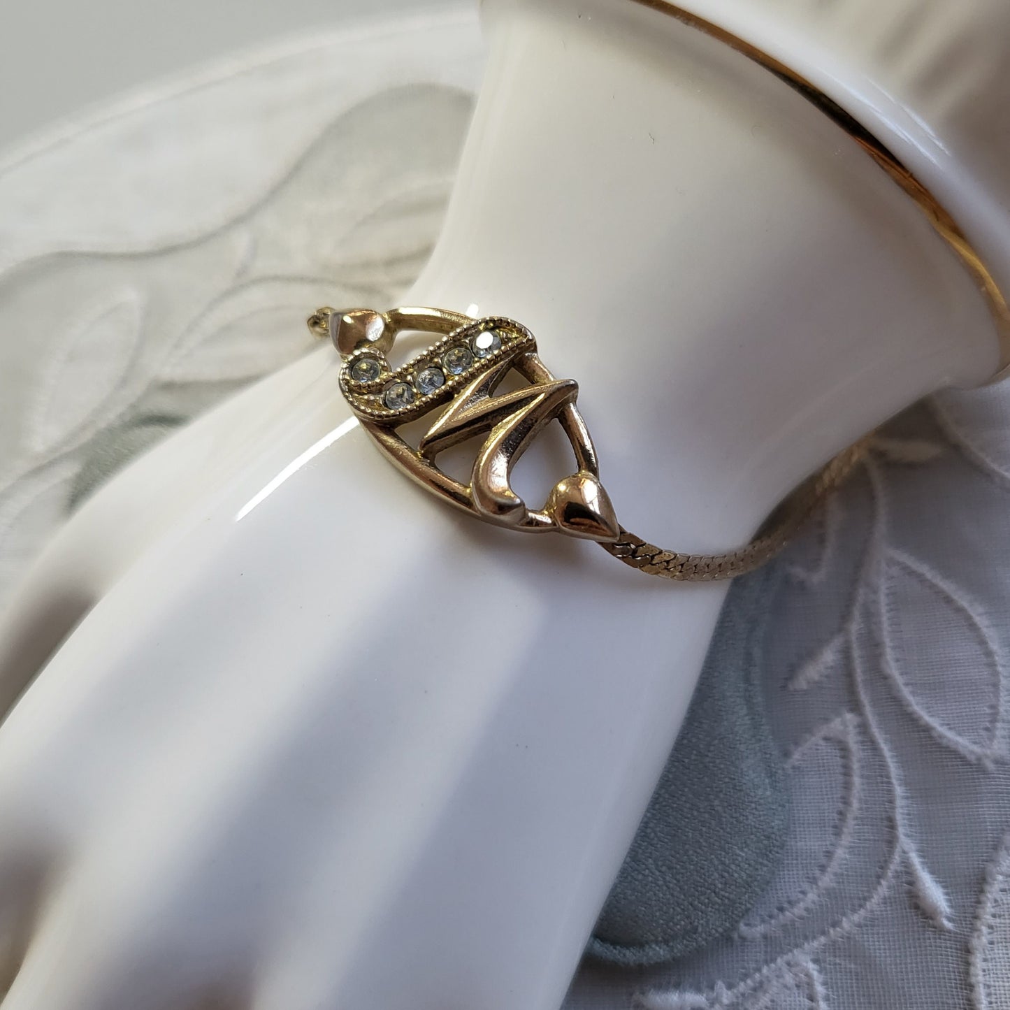 Bracelet - Avon Crystal Initial M Gold Chain Bracelet