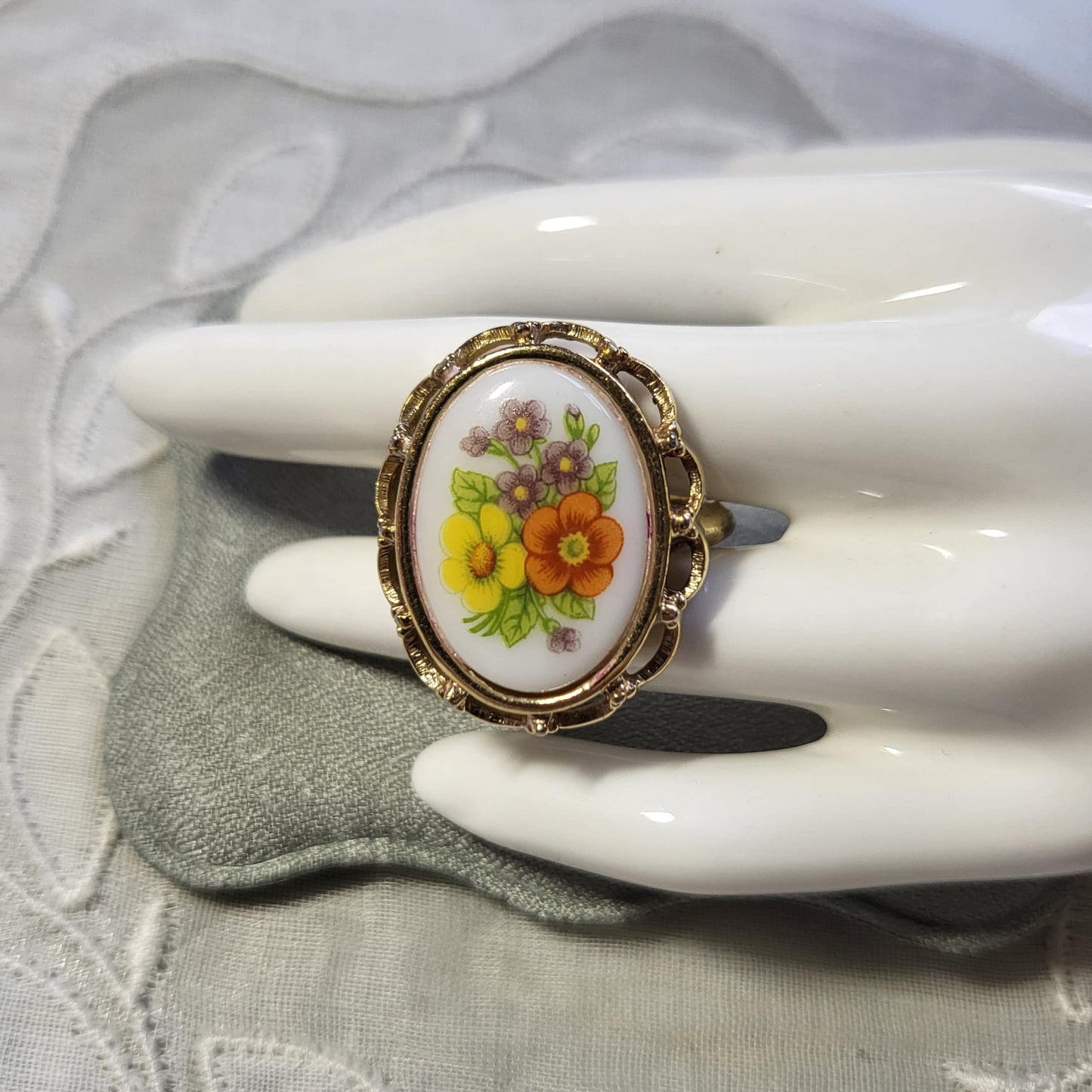 Ring - Avon Flower Print Porcelain Ring