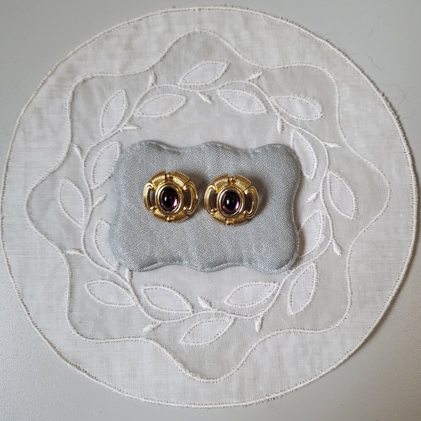 Clip on - Vintage Purple Cabochon Glass Clip On Earrings