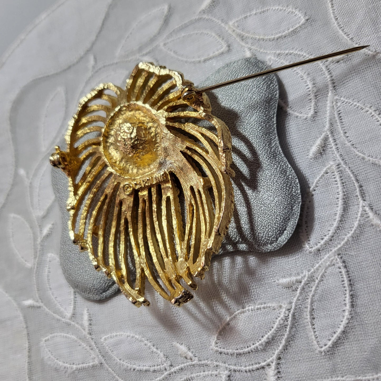 Brooch - Caroline Statement Pearl Brooch