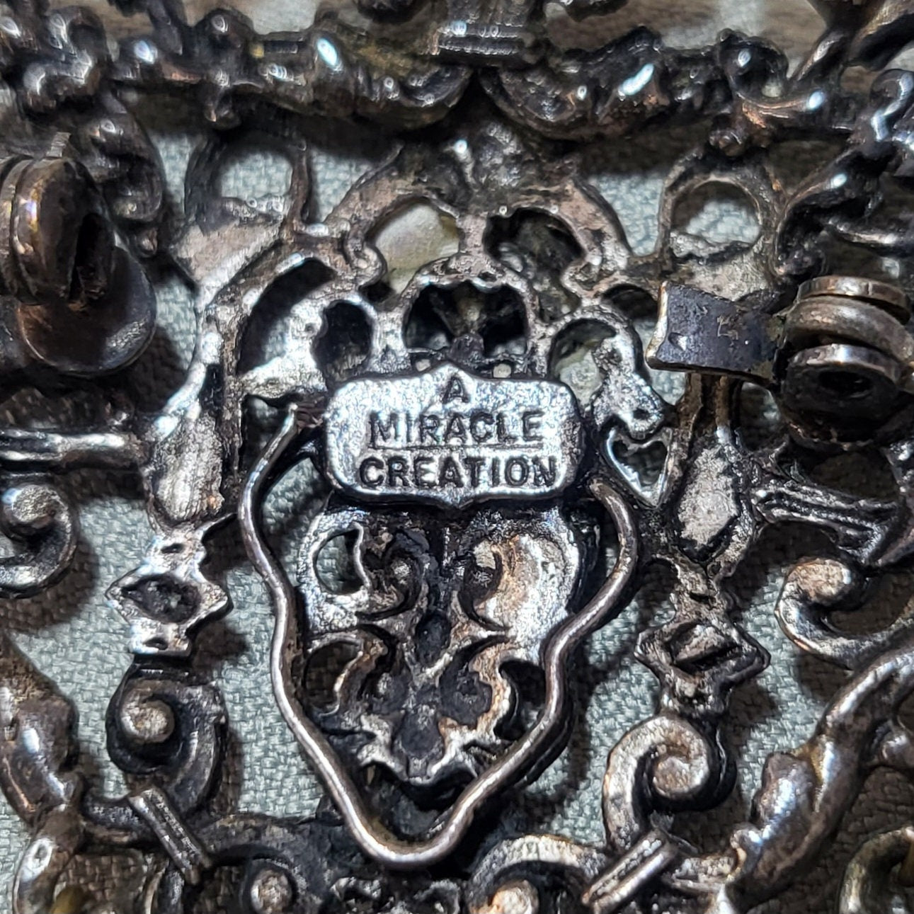 Brooch -Miracle Creation Rococo Cherub Brooch