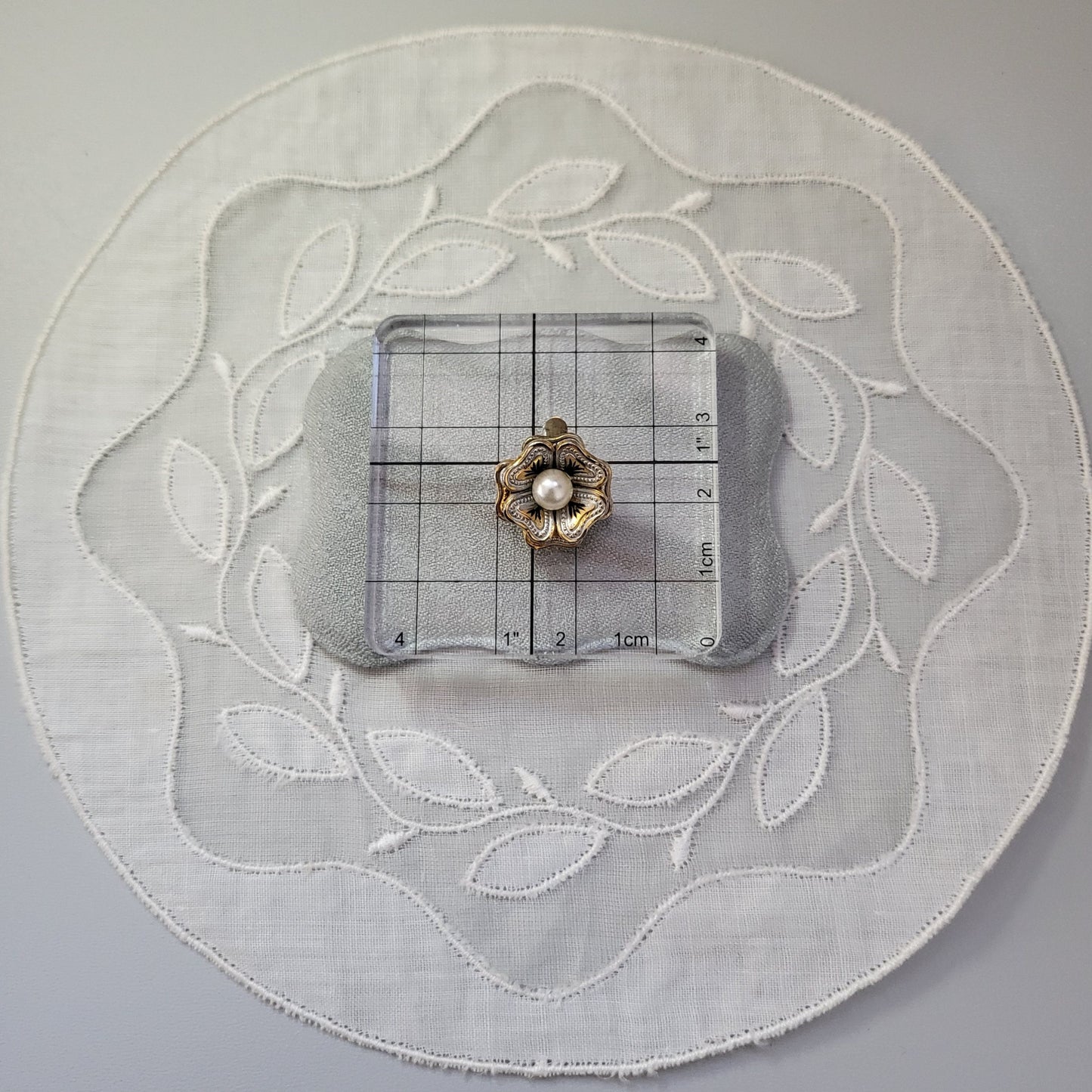 Clip on - Damascene Pearl Flower Clip On Earrings