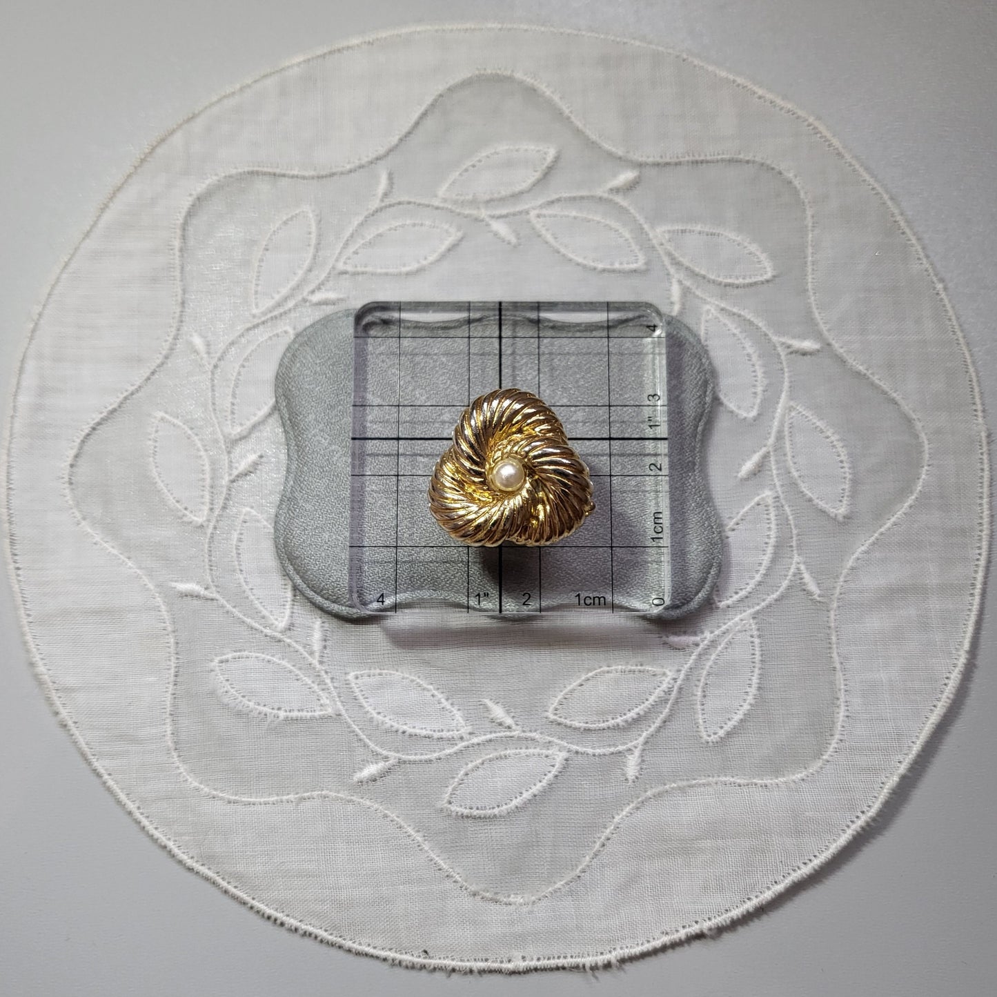 Posts - Pearl Triangular Knot Stud Earrings