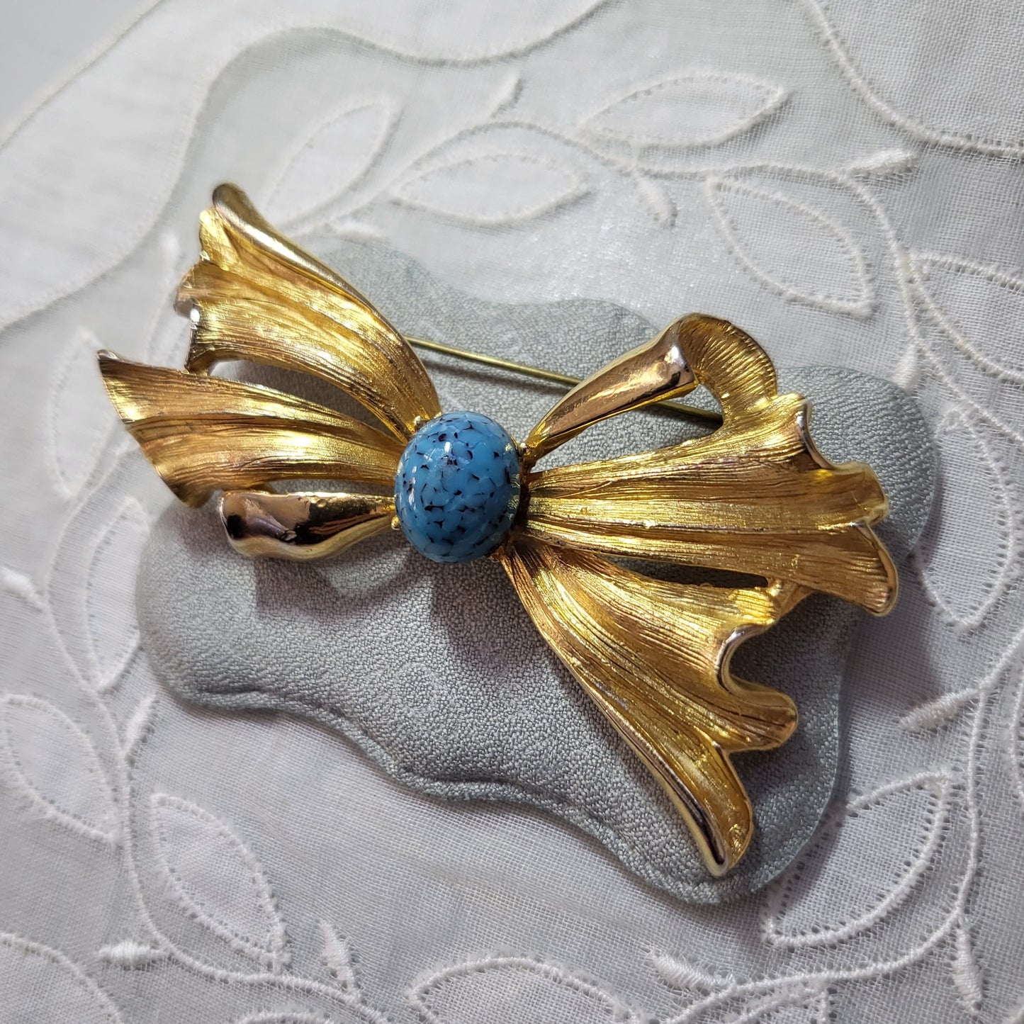 Brooch - Hollywood Turquoise Bow Brooch
