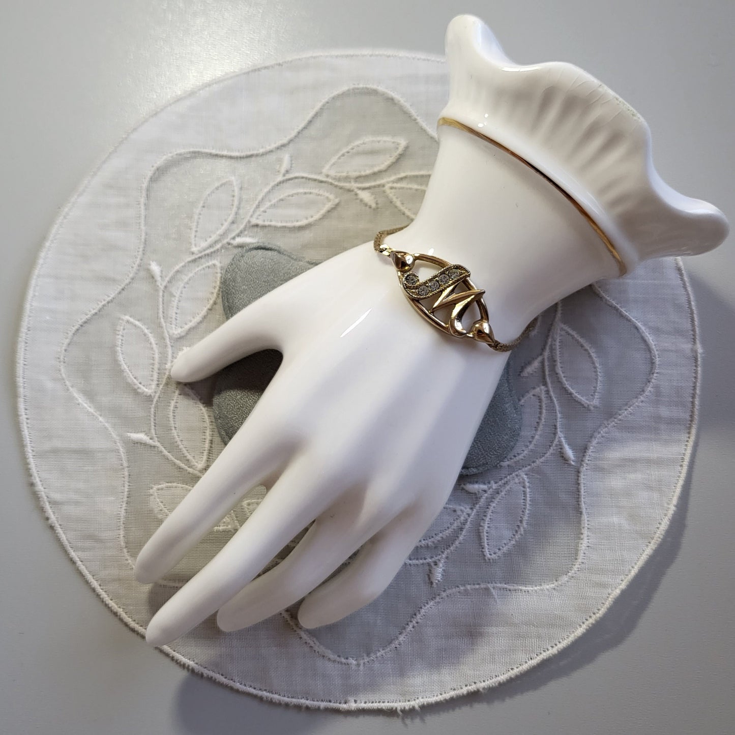 Bracelet - Avon Crystal Initial M Gold Chain Bracelet