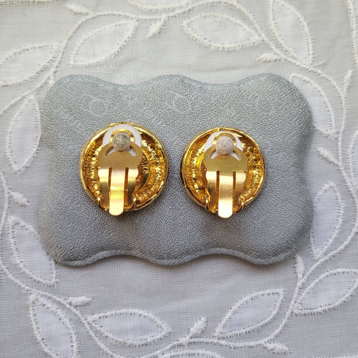 Clip on - Marie Victoire Kamer Roman Coin Earrings
