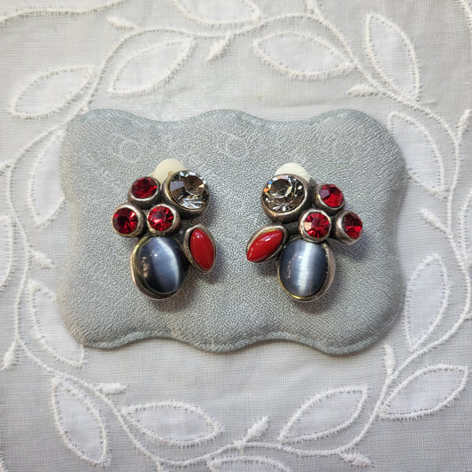 Clip on - Taratata Grey and Red Crystals Cluster Clip On Earrings