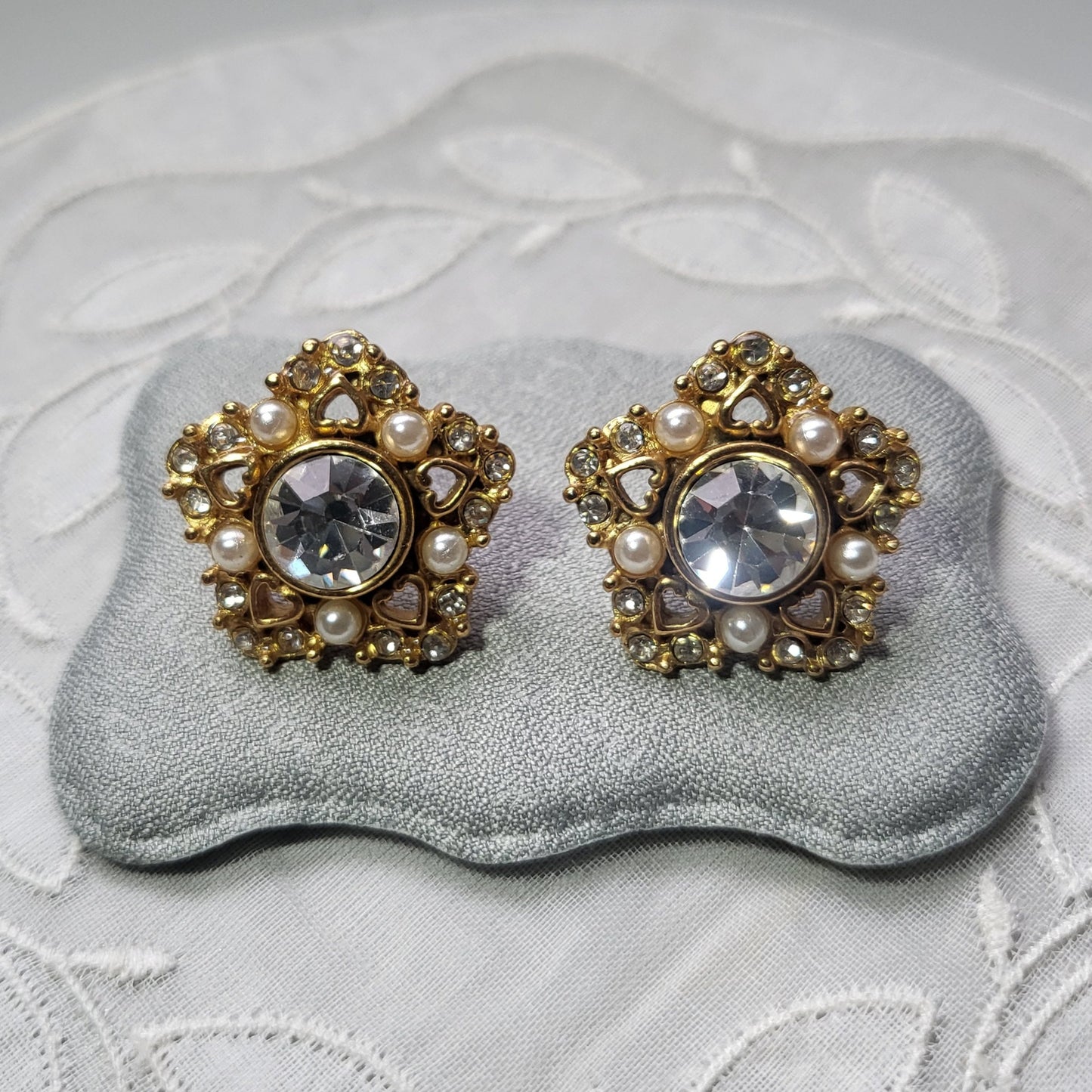 Posts - Pearl and Crystal Star Stud Earrings