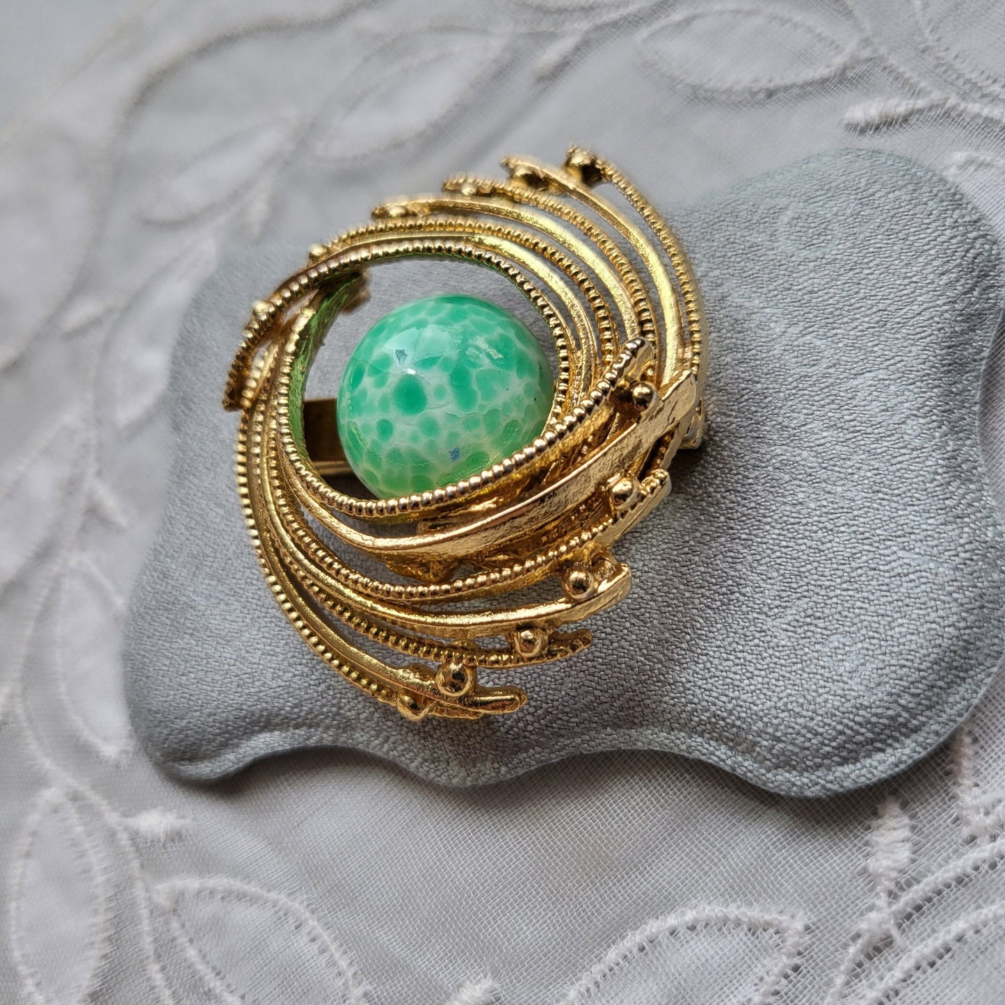 Brooch - Green Peking Glass Swirl Brooch