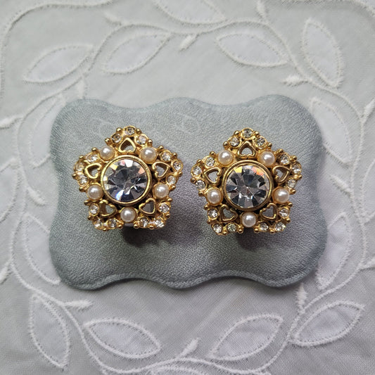 Posts - Pearl and Crystal Star Stud Earrings