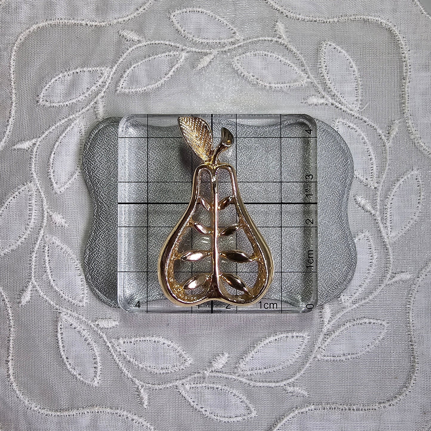 Brooch - Sarah Coventry Gold Pear Brooch