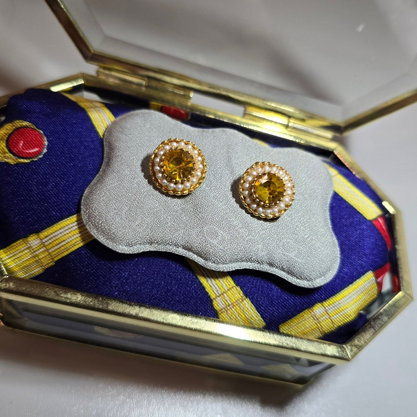 Clip on - Round Yellow Crystal Seed Pearl Clip On Earrings