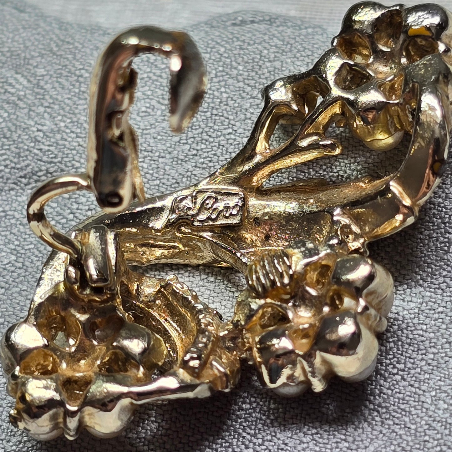 Clip on - Coro Pearl and Crystal Flowers Clip on Earrings