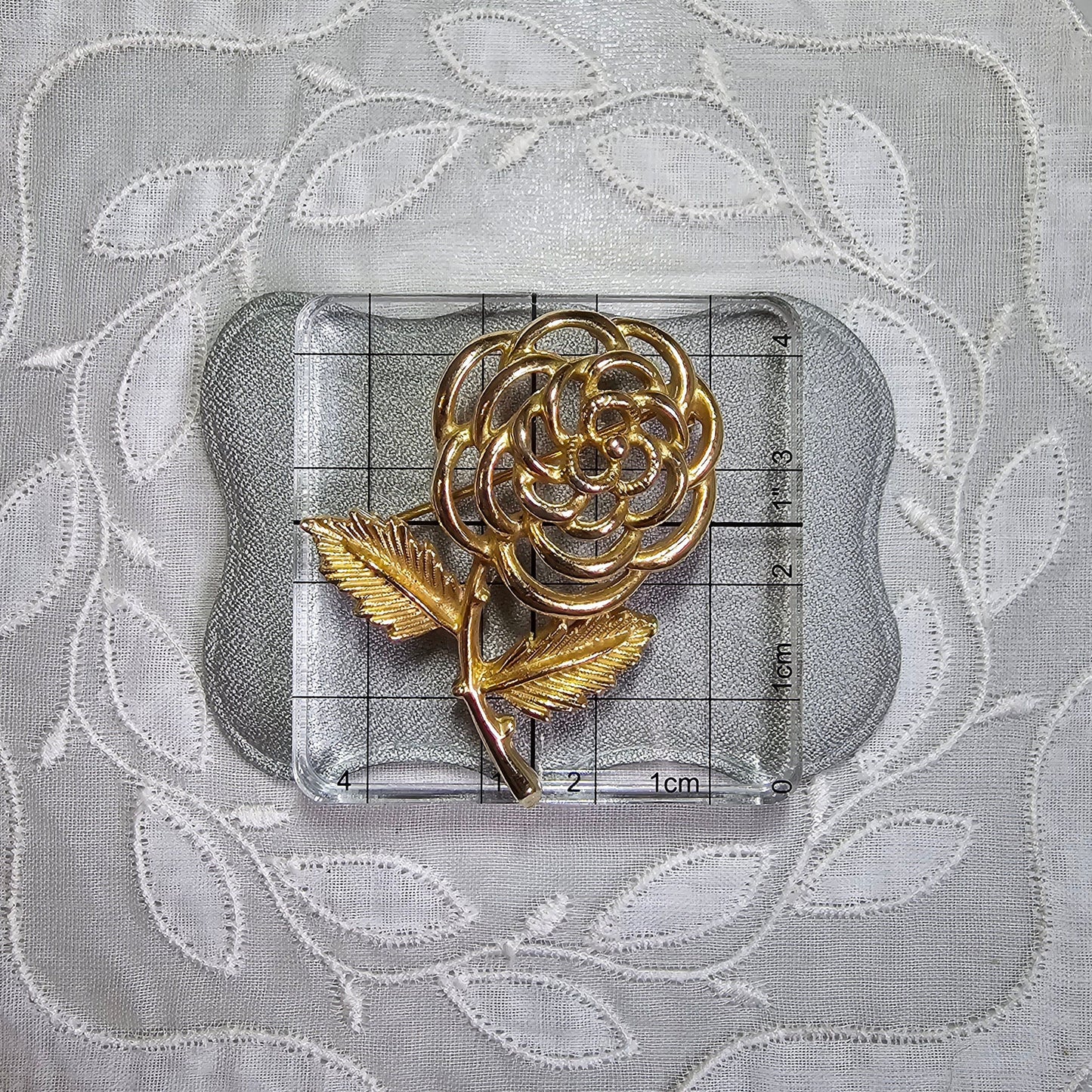 Brooch - Sarah Coventry Gold English Rose Brooch