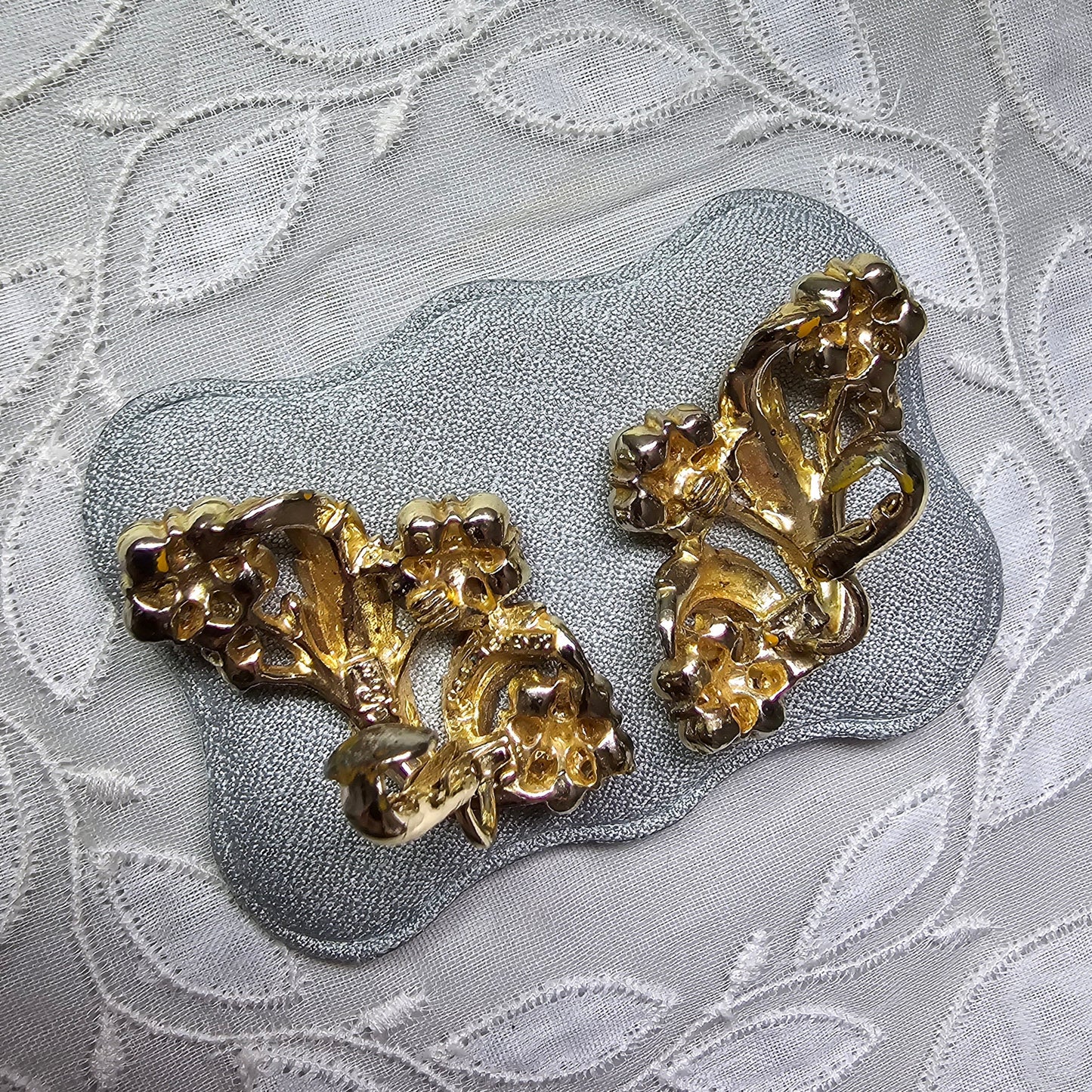 Clip on - Coro Pearl and Crystal Flowers Clip on Earrings