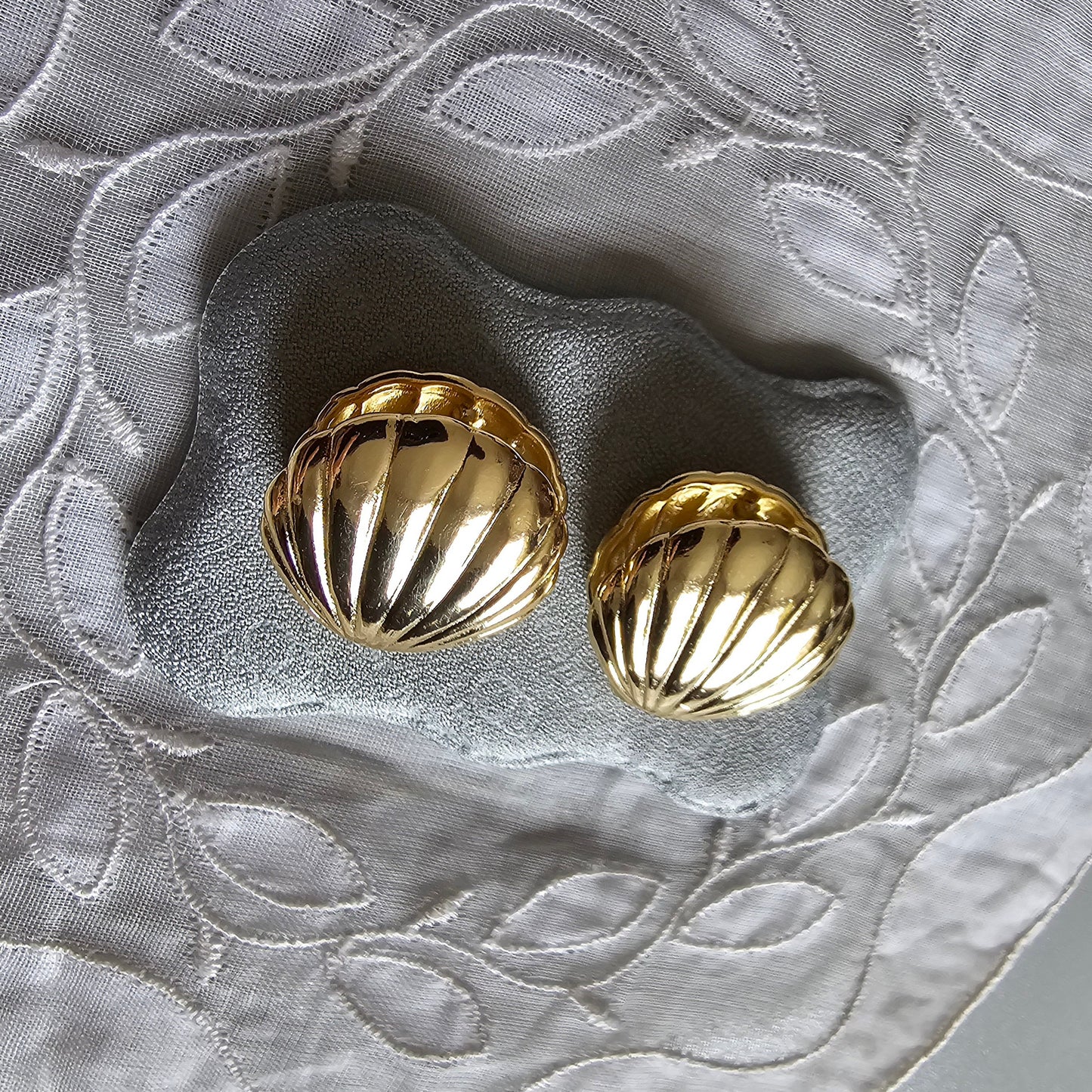 Posts - Gold Shell Pierced Earrings