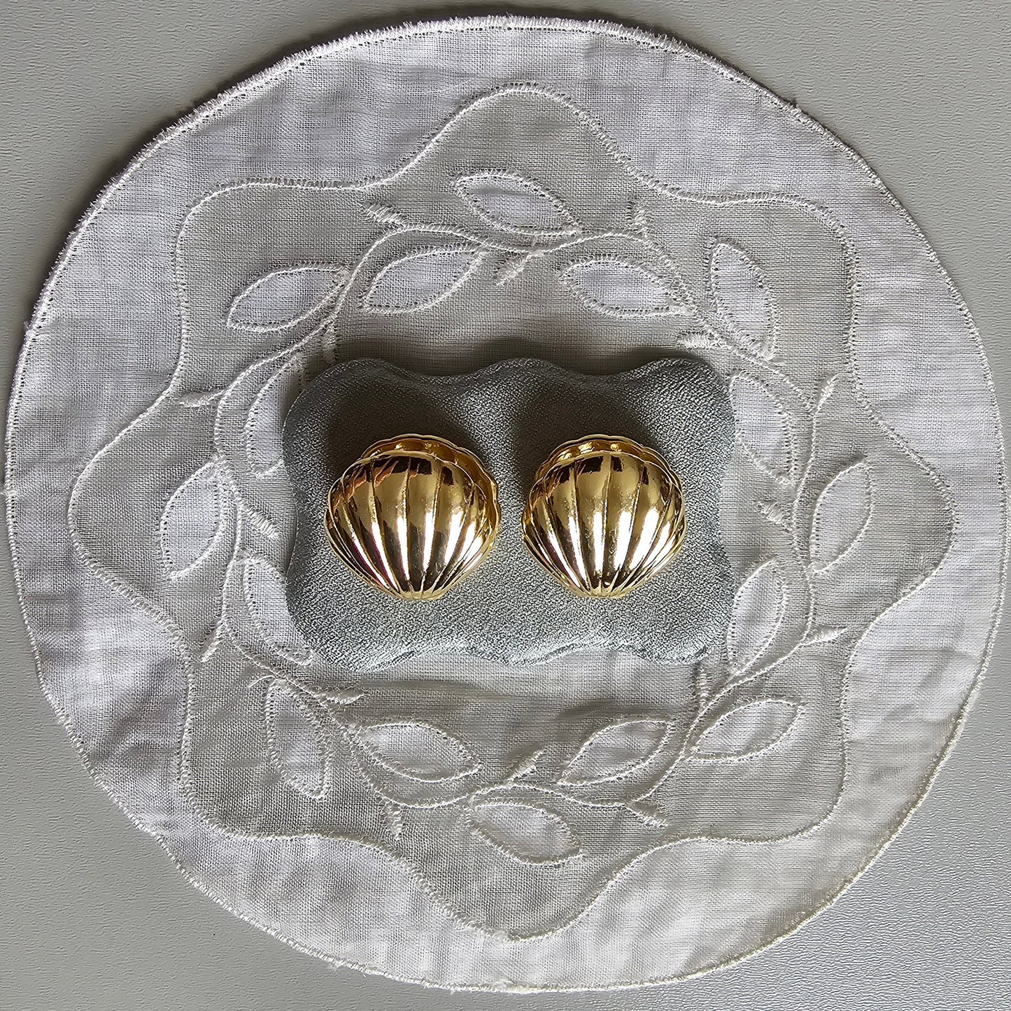 Posts - Gold Shell Pierced Earrings