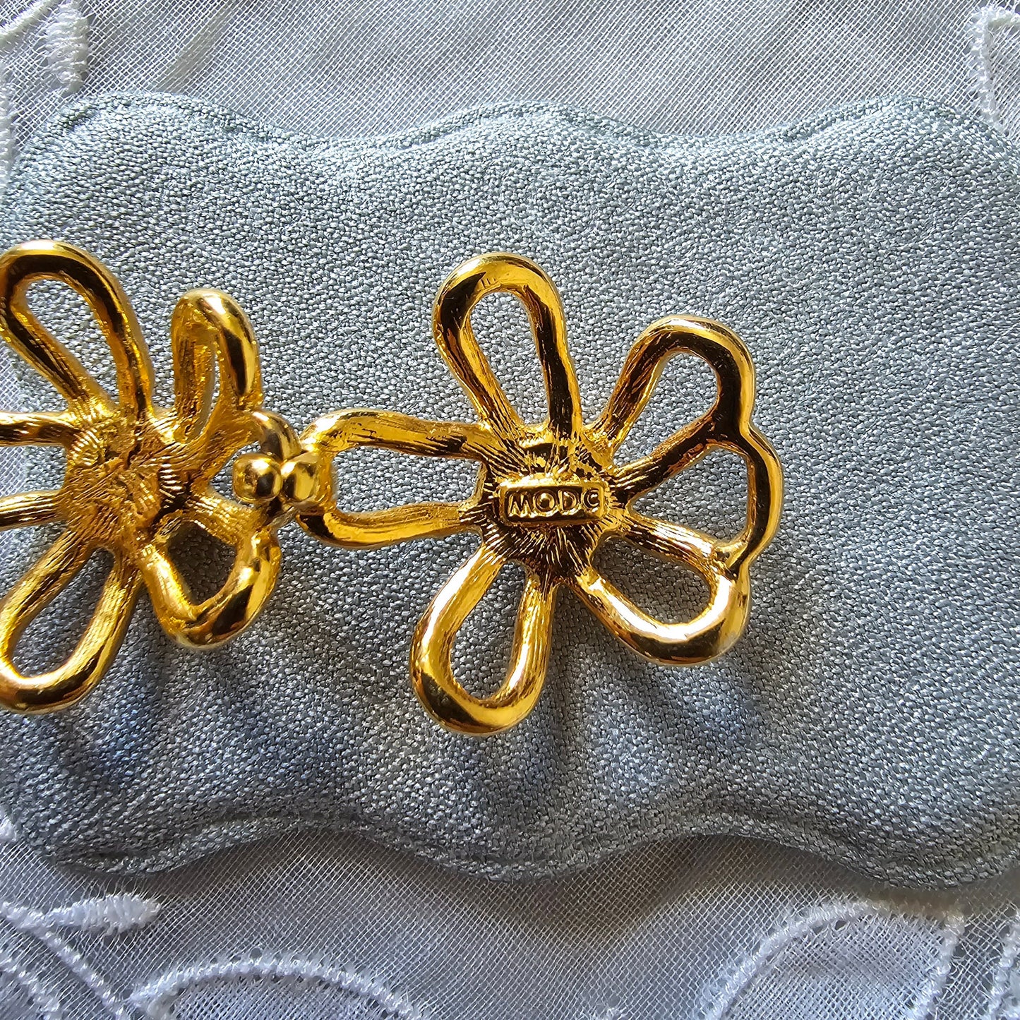 Bracelet - MOD Pink Crystal Flower Link Bracelet