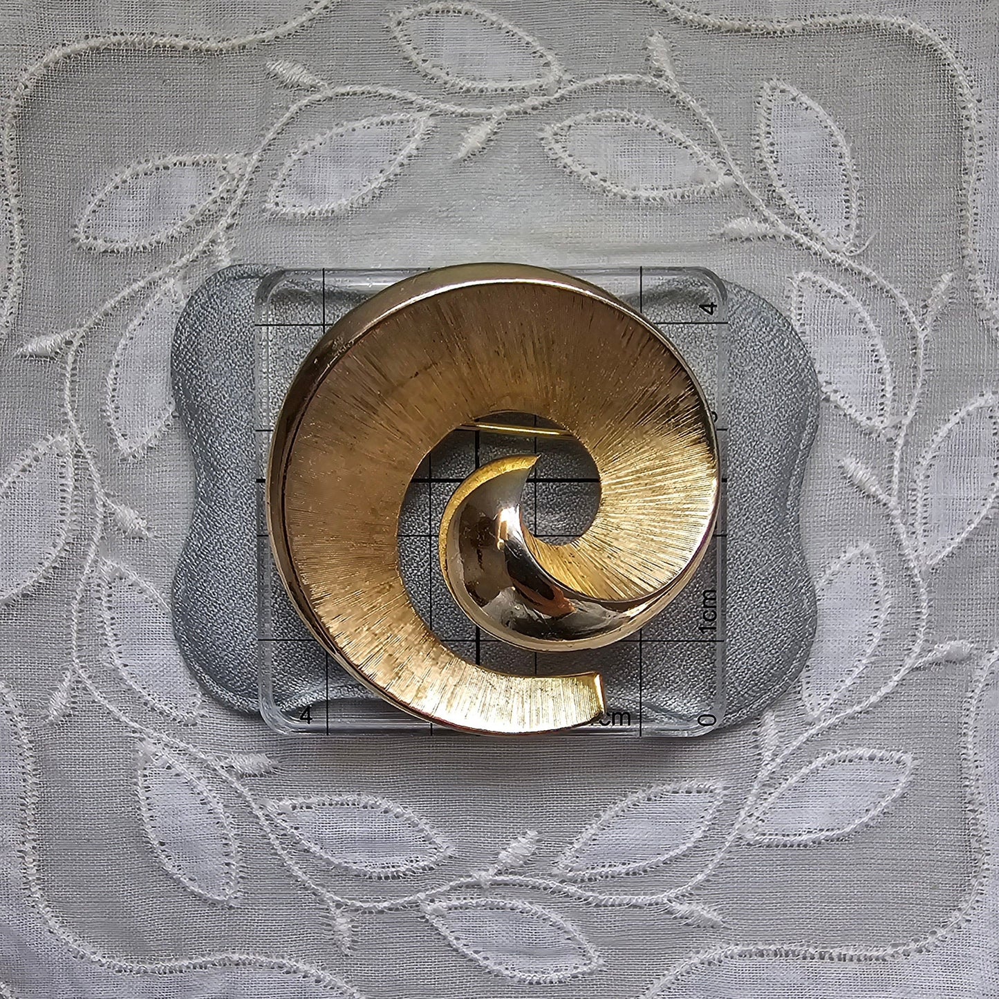 Brooch - Trifari Gold Swirl Brooch