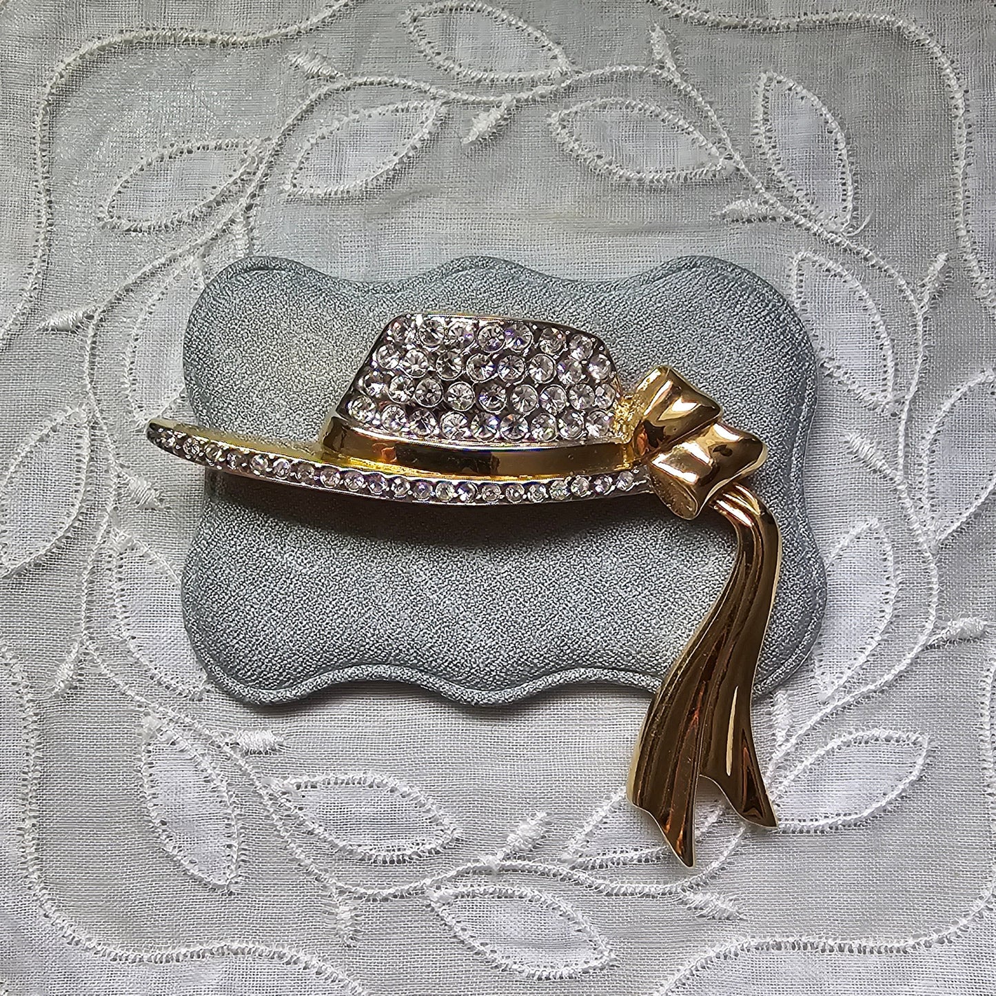 Brooch - Moritz Crystals Bow Hat Brooch