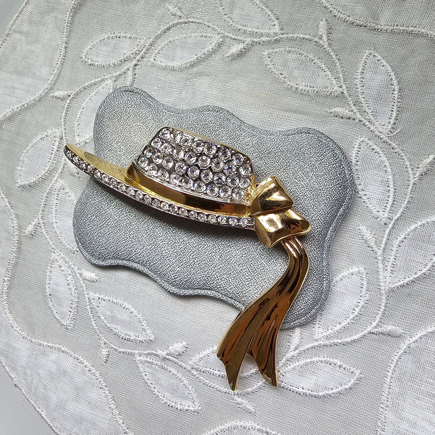 Brooch - Moritz Crystals Bow Hat Brooch